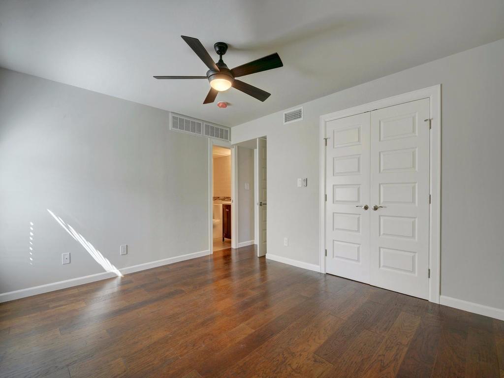 3110 Red River St # C-402, Austin, TX 78705