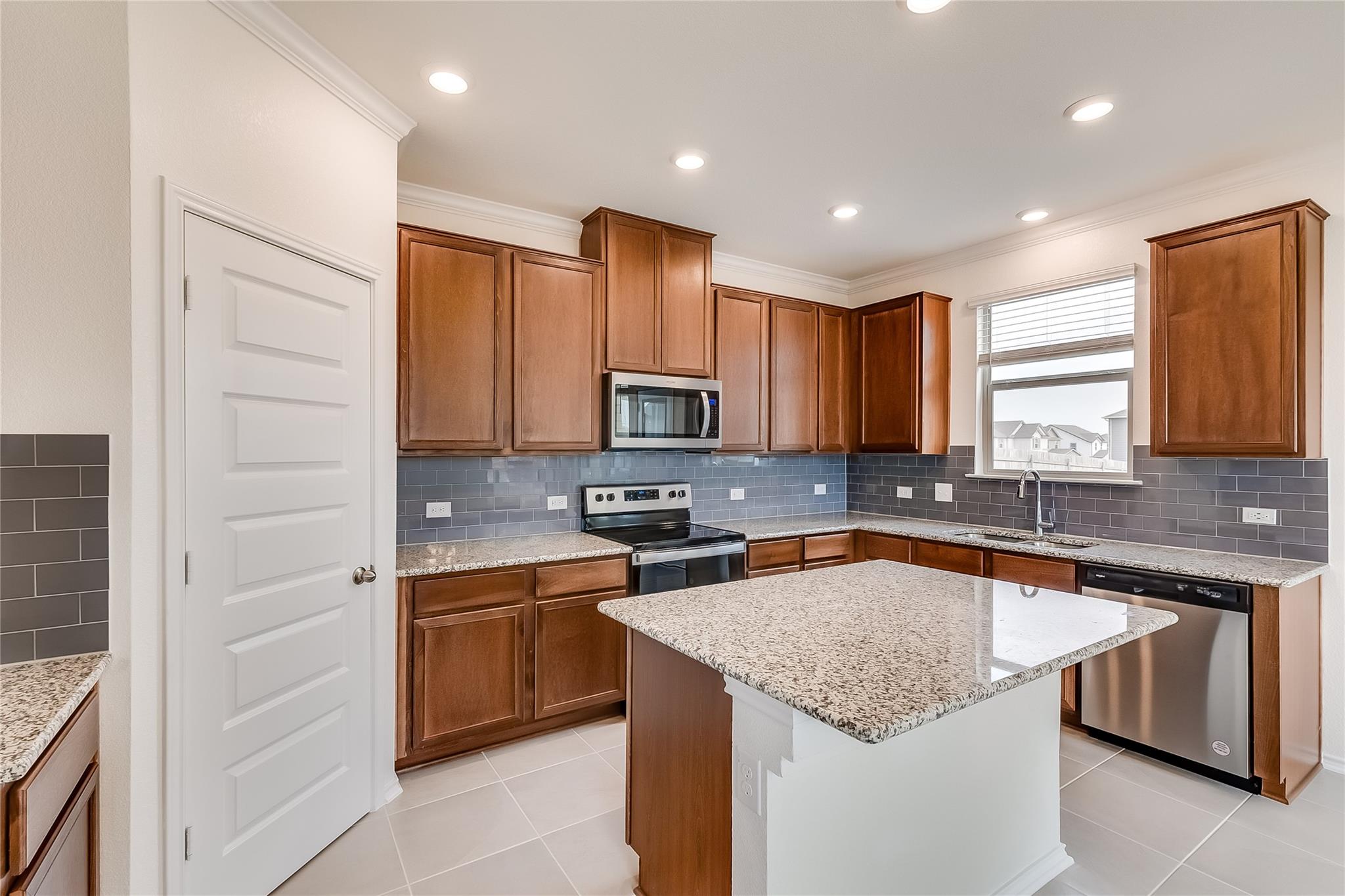 105 Clematis Ct, Georgetown, TX 78626