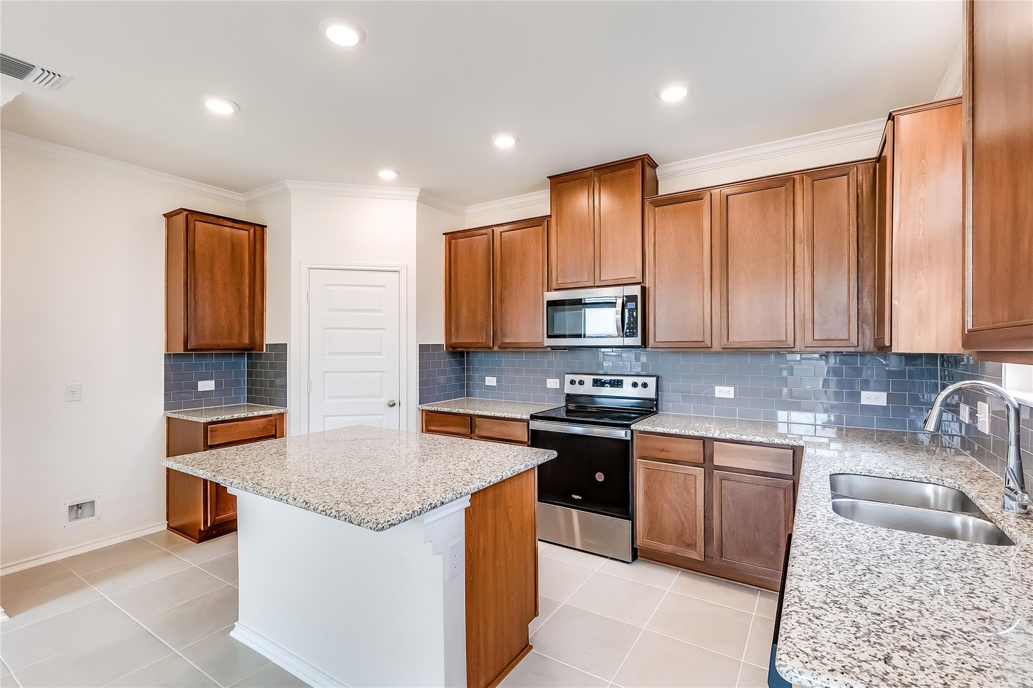 105 Clematis Ct, Georgetown, TX 78626