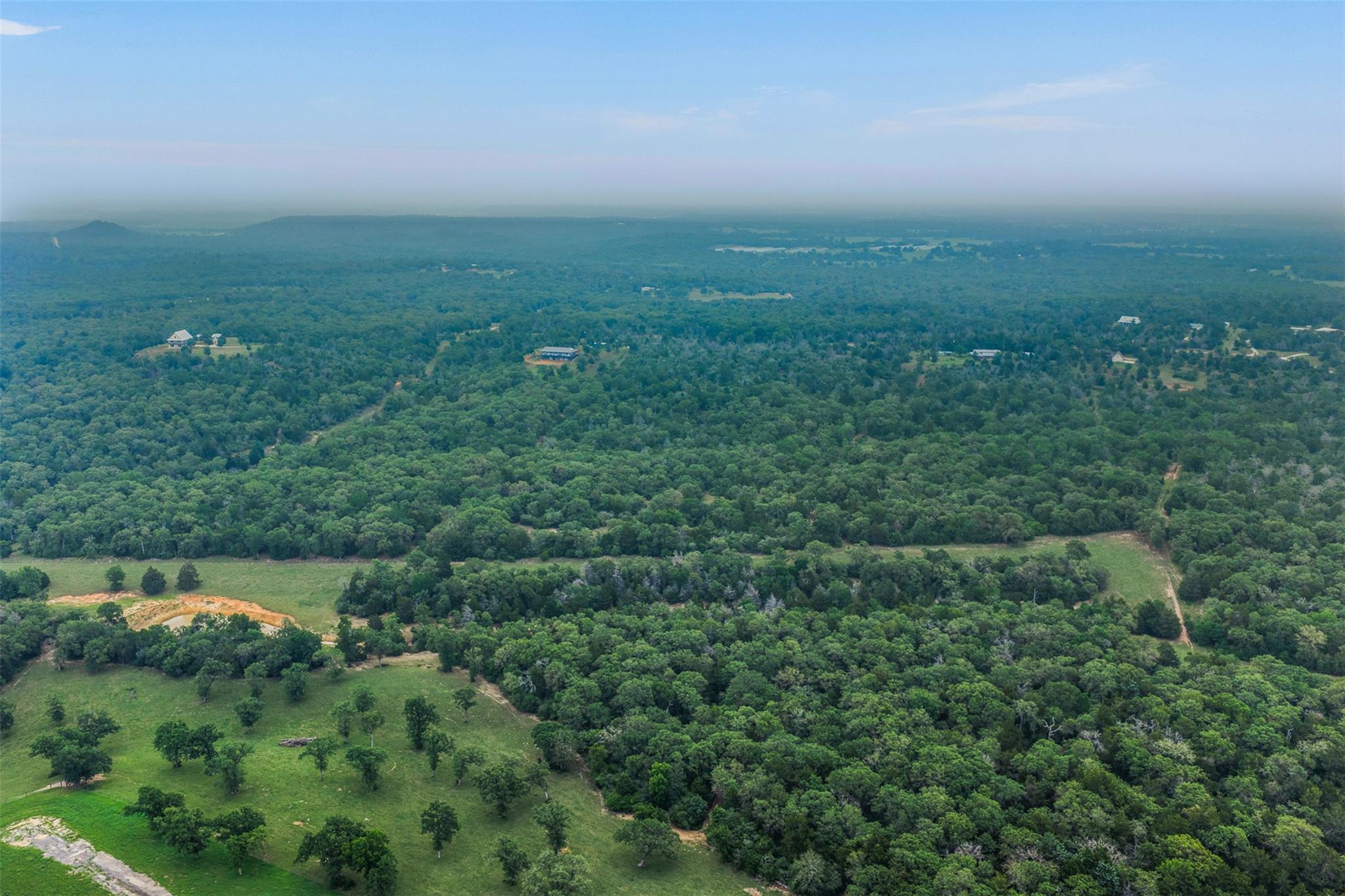 900 22 Hills Rd, Gause, TX 77857