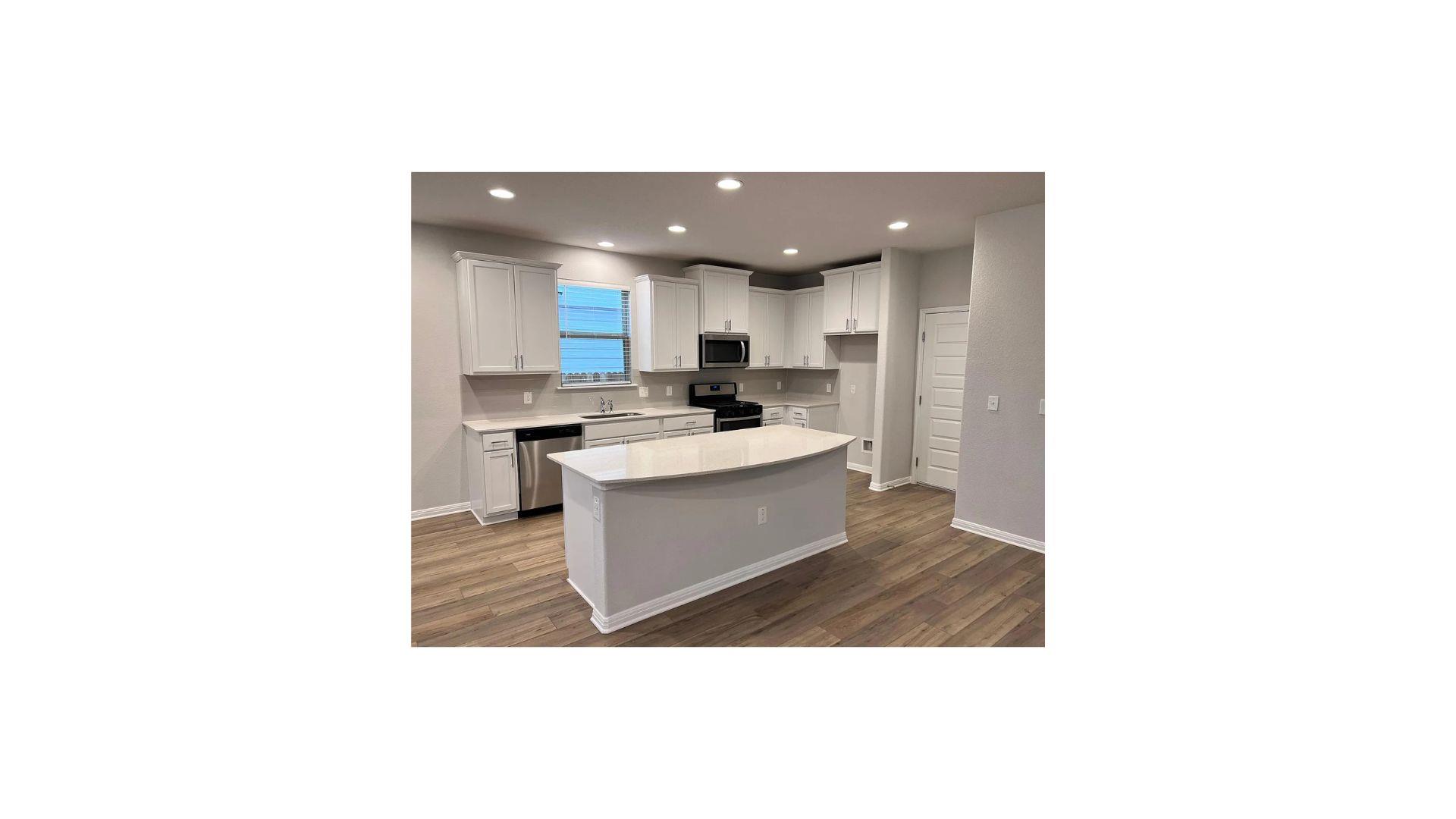 320 Rend Dr, Leander, TX 78641