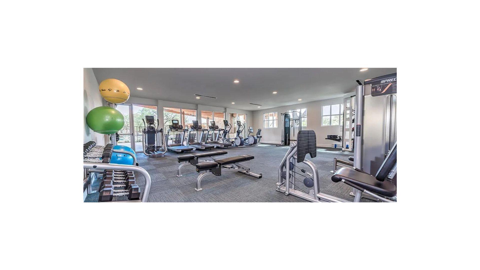 320 Rend Dr, Leander, TX 78641