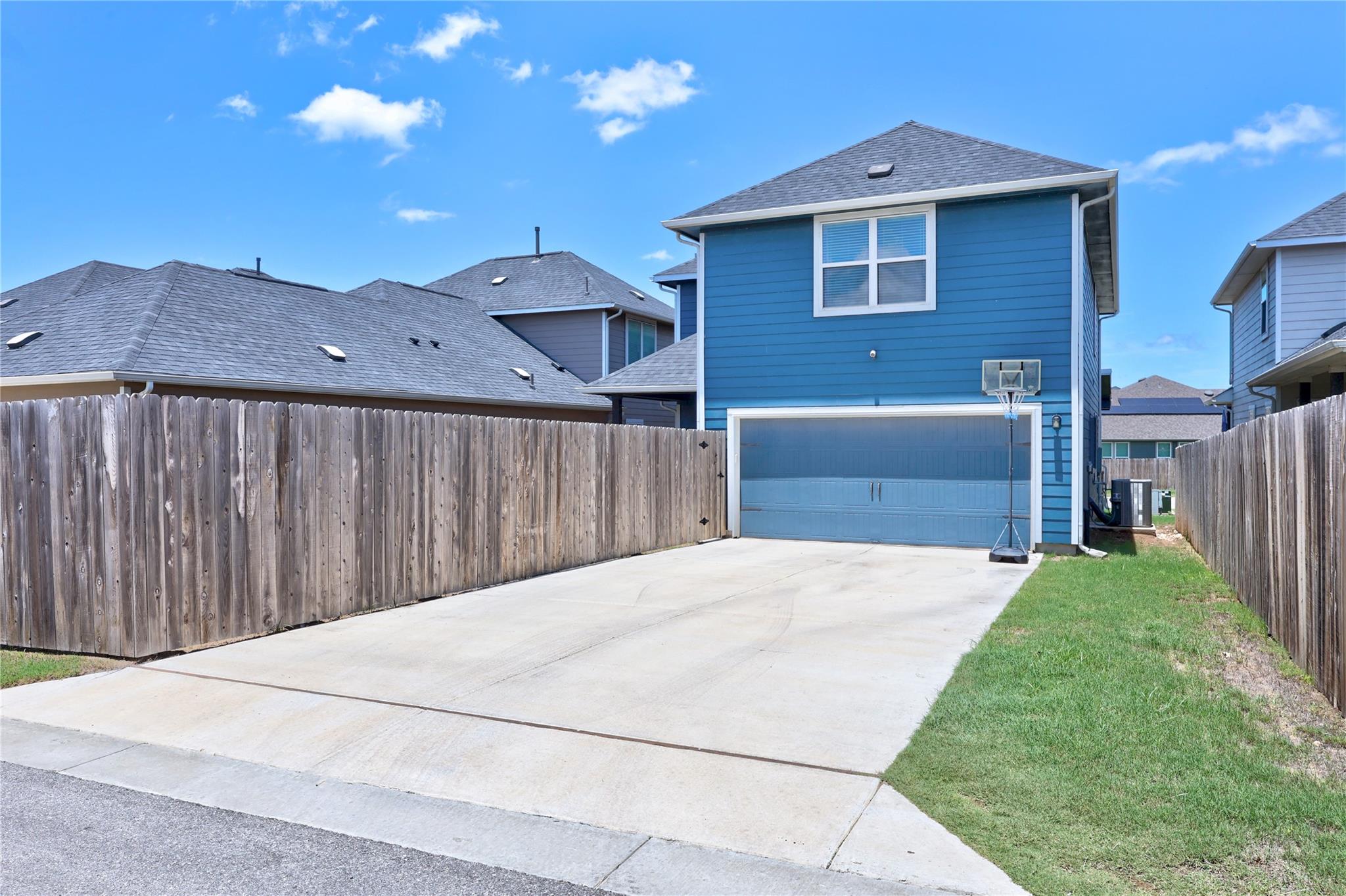 117 Shenandoah Dr, Kyle, TX 78640