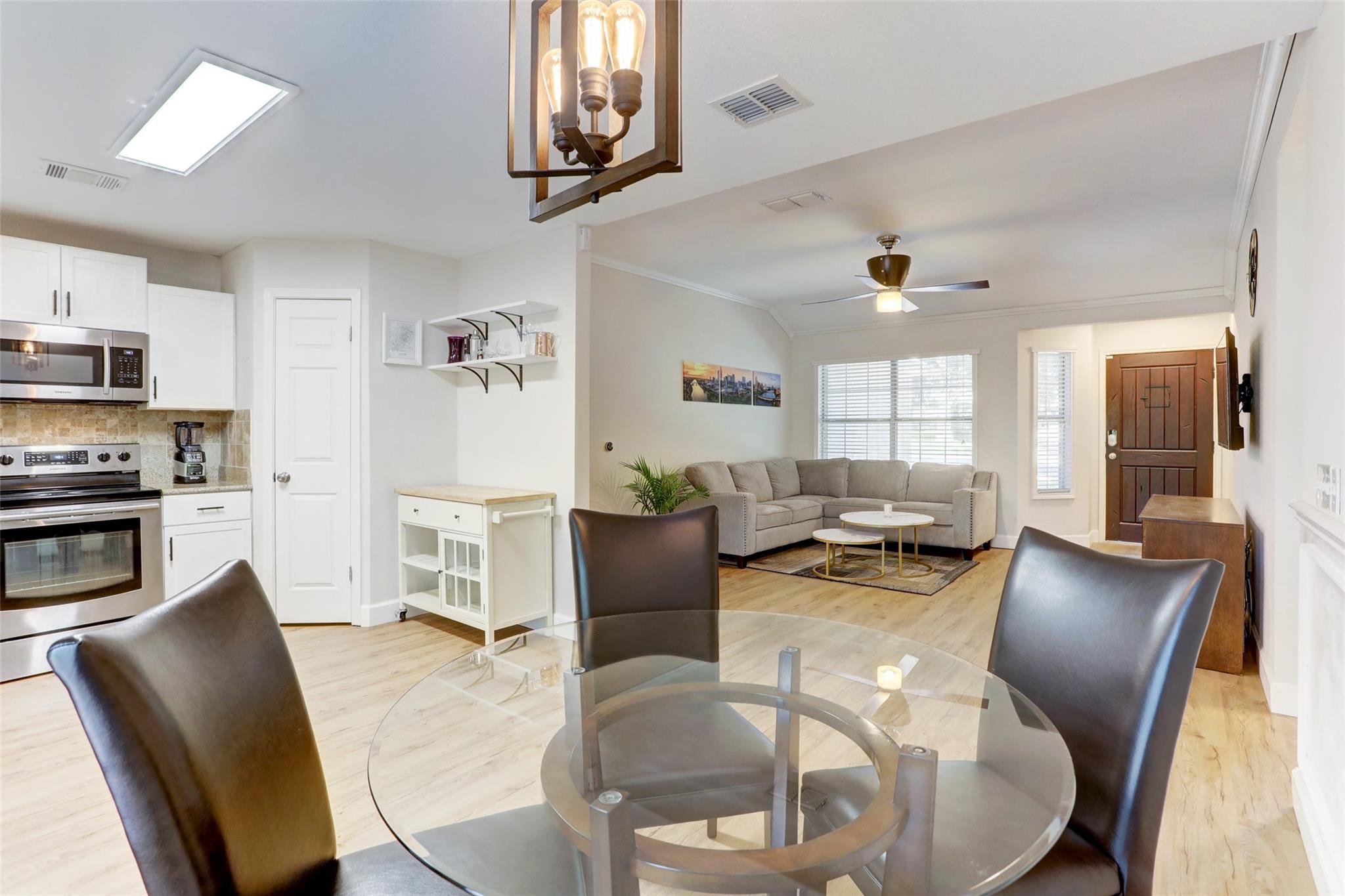 4802 Walden Cir, Austin, TX 78723