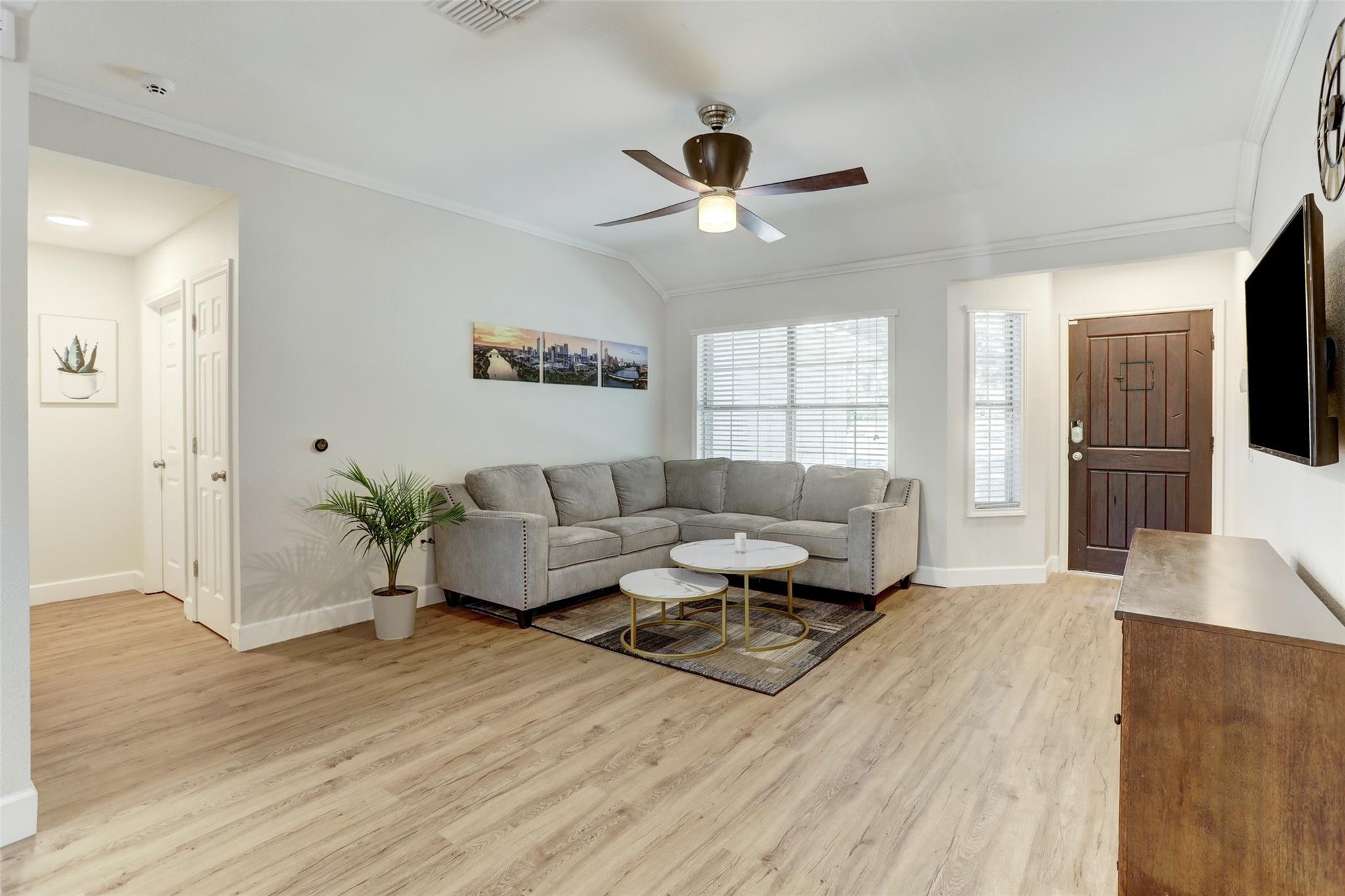 4802 Walden Cir, Austin, TX 78723
