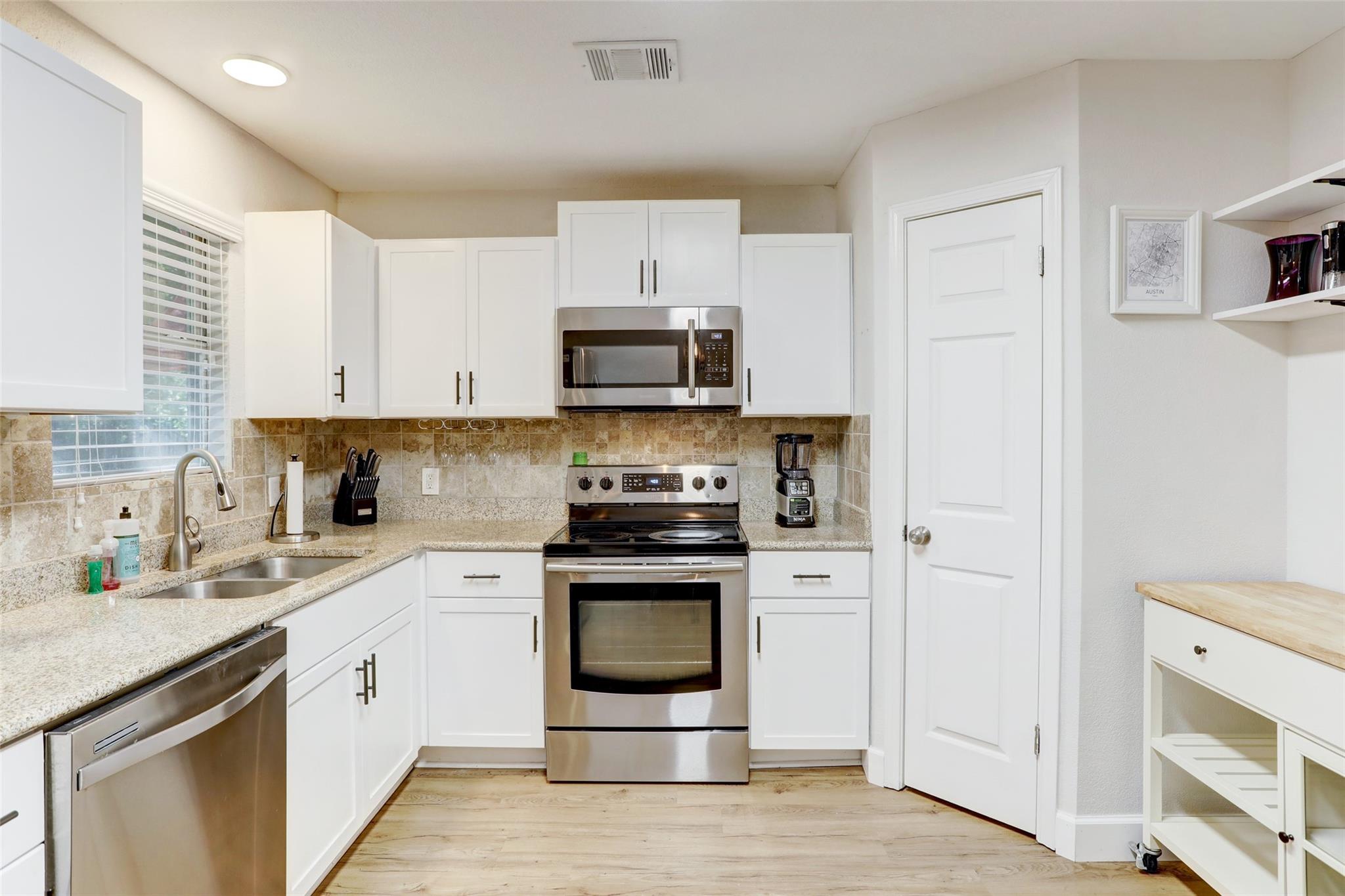 4802 Walden Cir, Austin, TX 78723