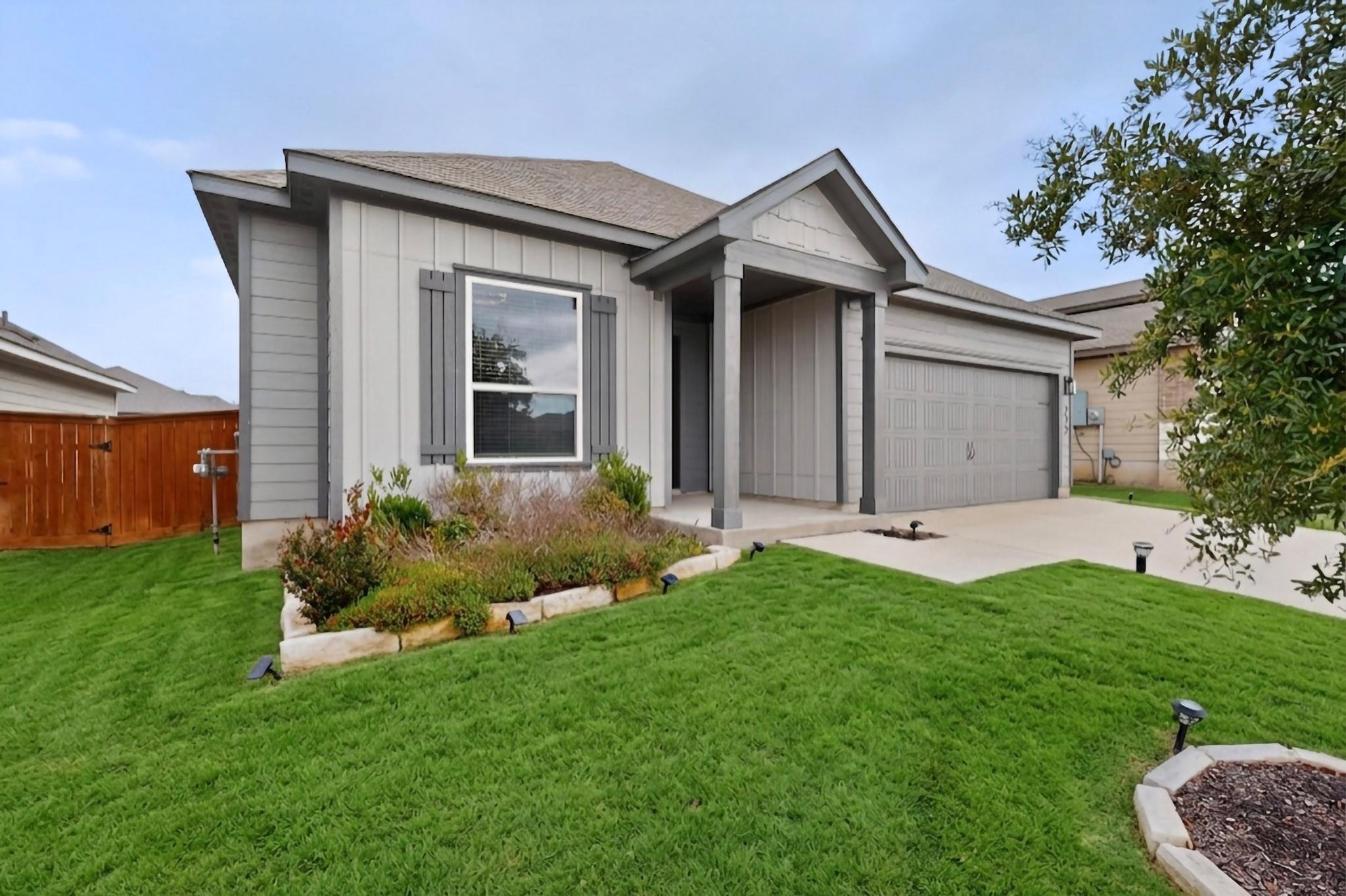 212 Lt John Decker Dr, San Marcos, TX 78666