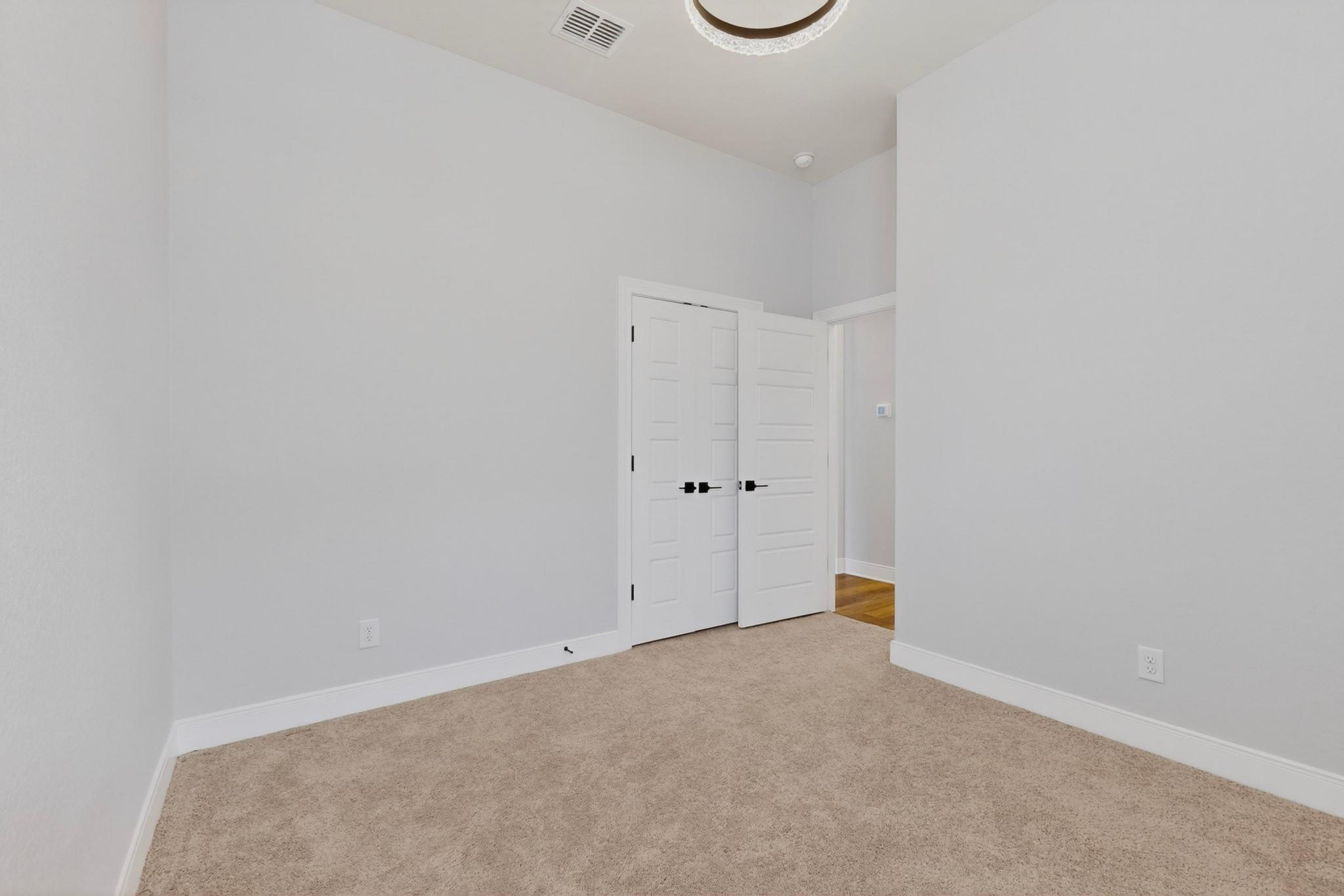 212 Lt John Decker Dr, San Marcos, TX 78666