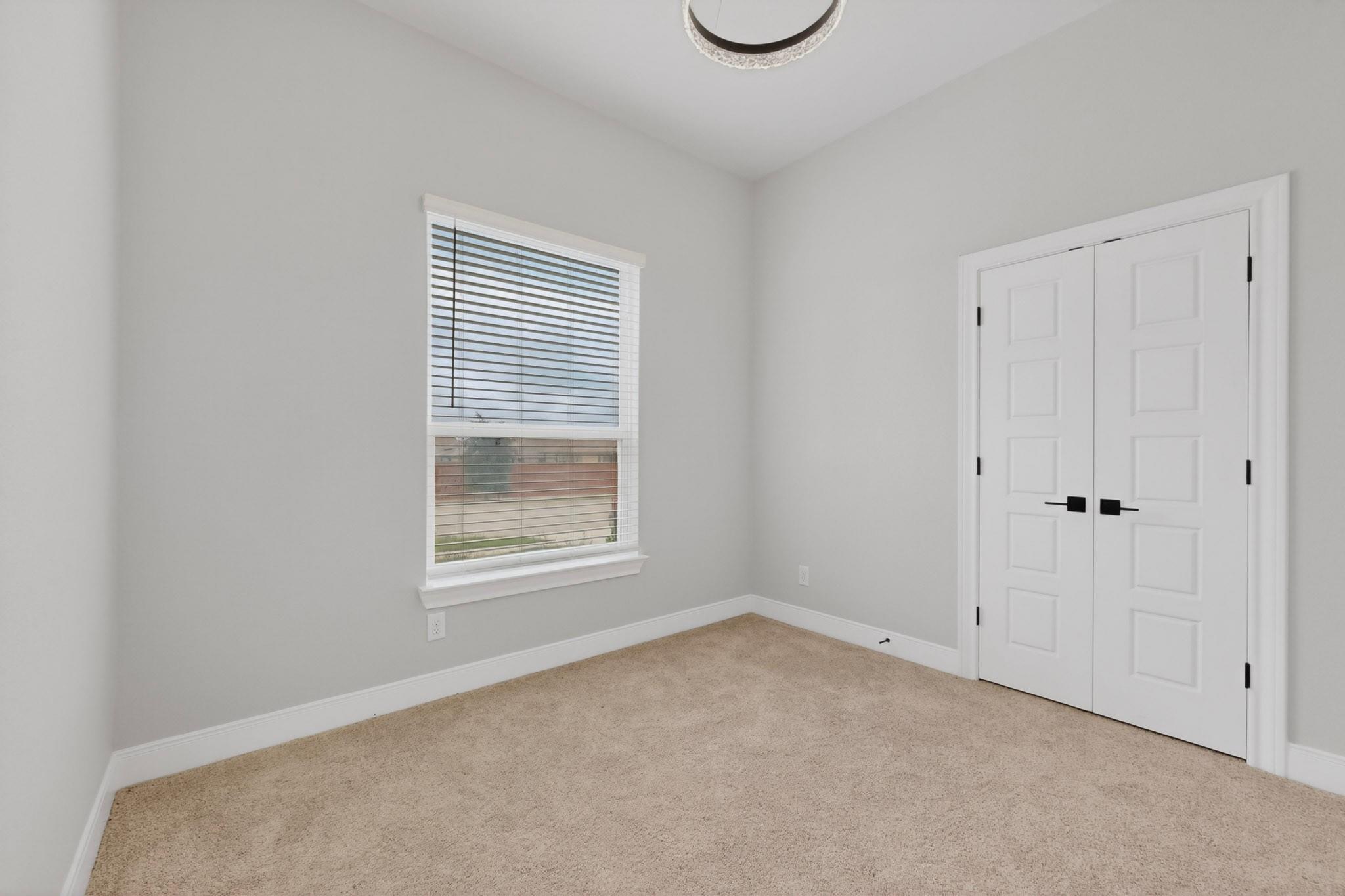 212 Lt John Decker Dr, San Marcos, TX 78666