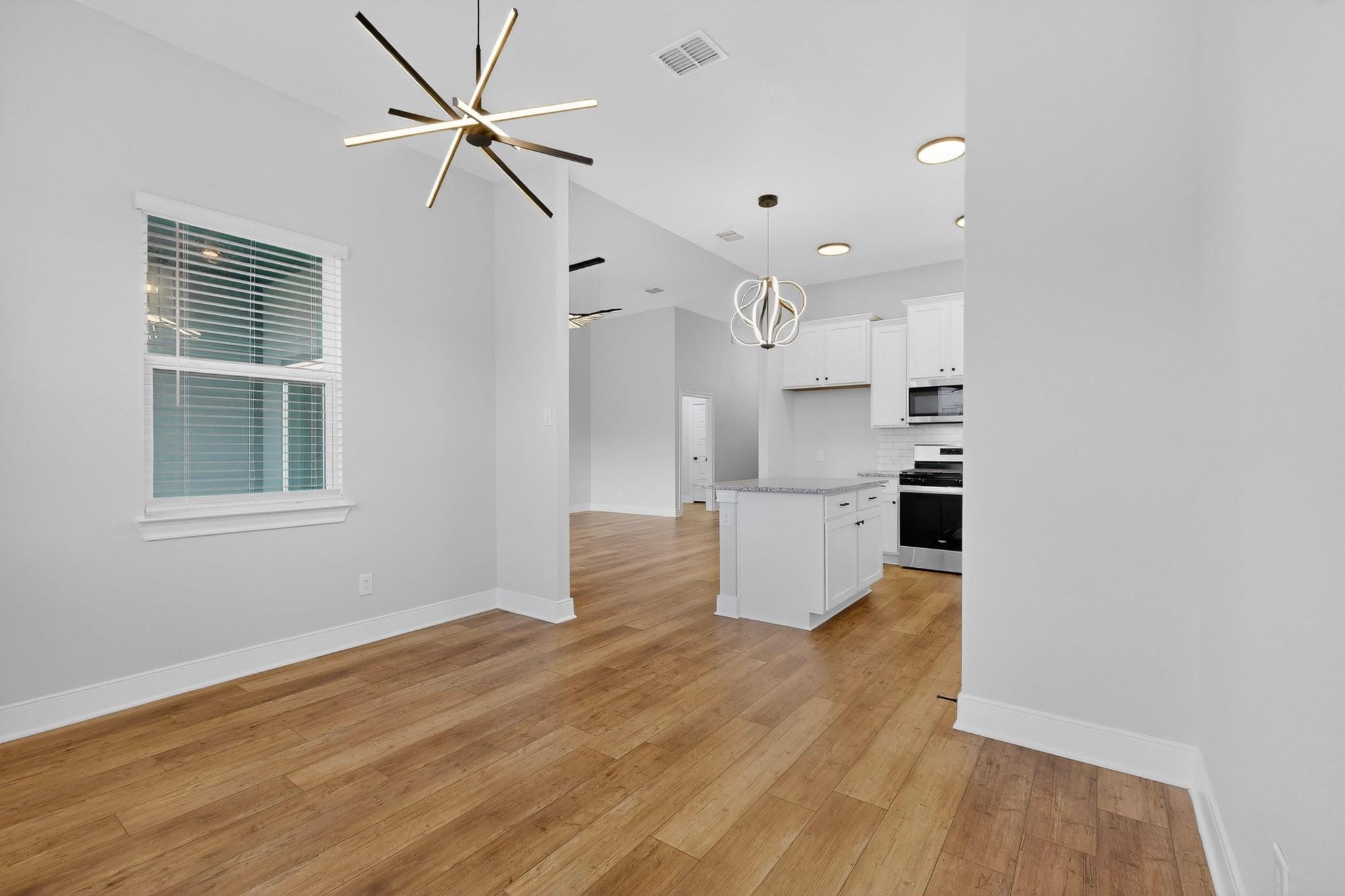 212 Lt John Decker Dr, San Marcos, TX 78666