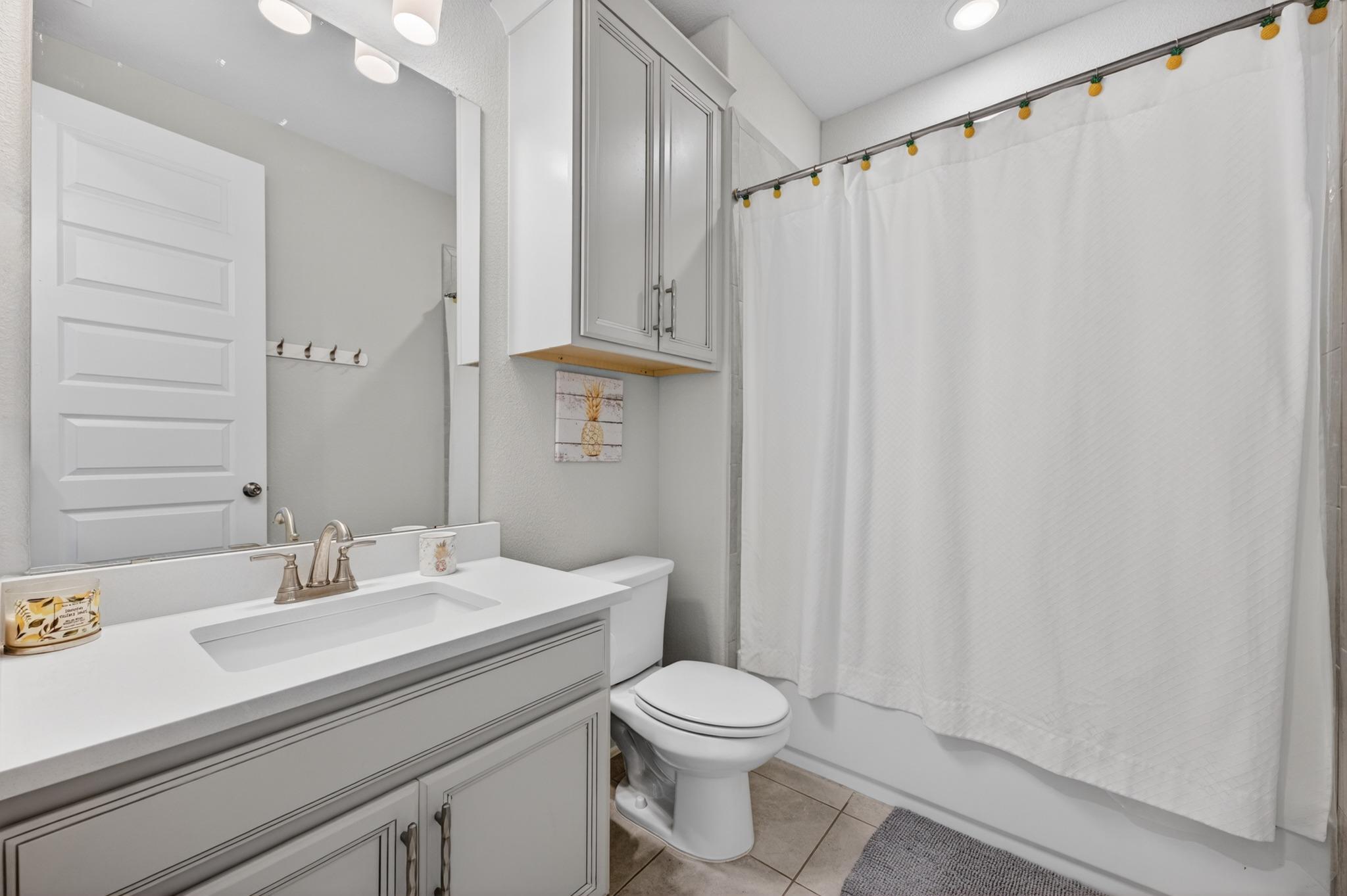 402 San Donato Dr, Austin, TX 78738