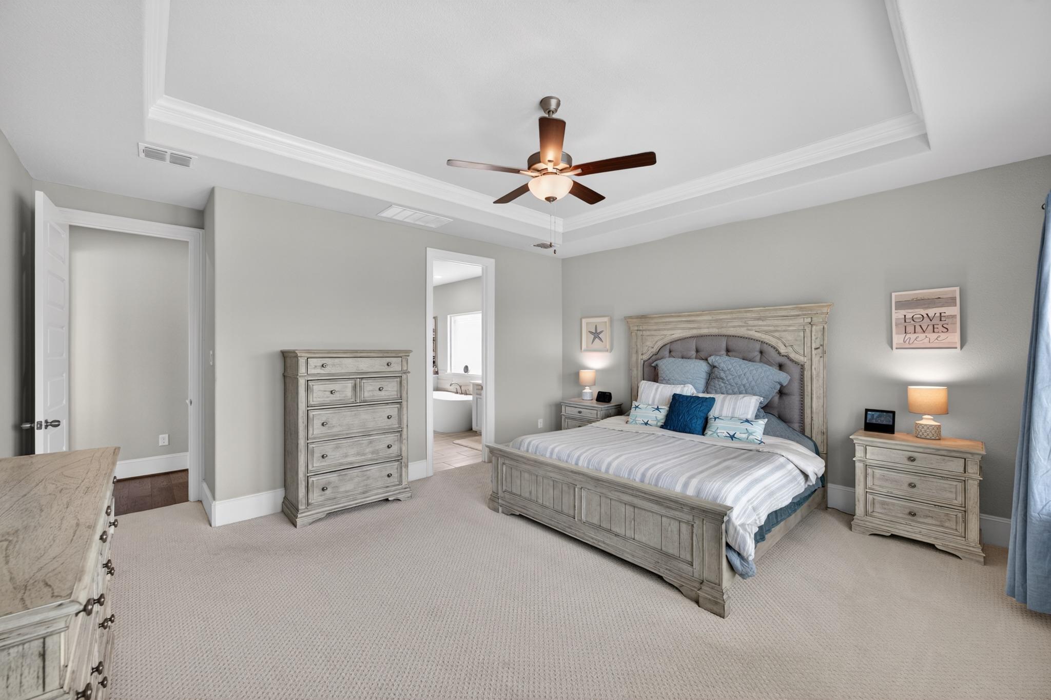 402 San Donato Dr, Austin, TX 78738