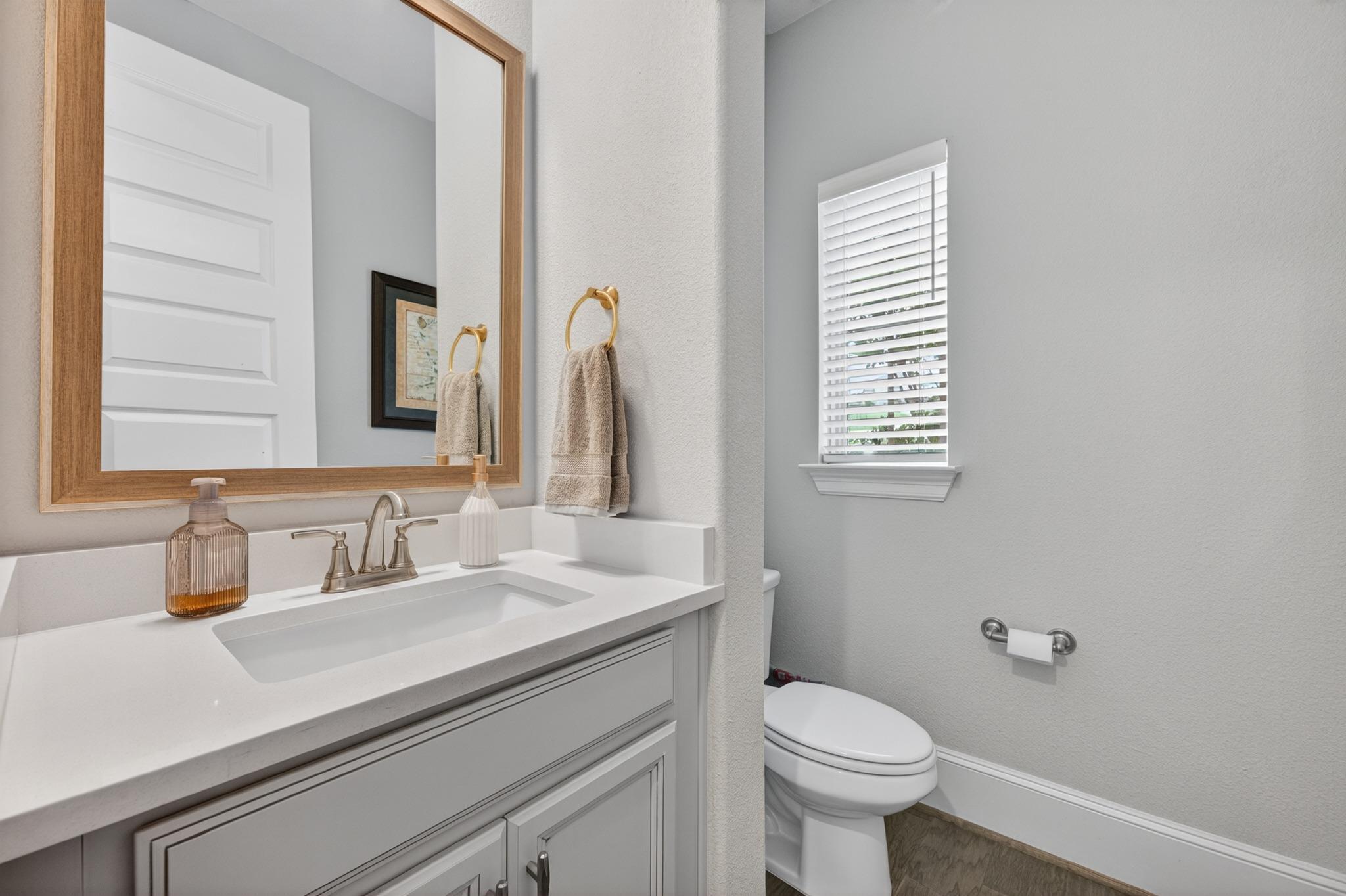 402 San Donato Dr, Austin, TX 78738