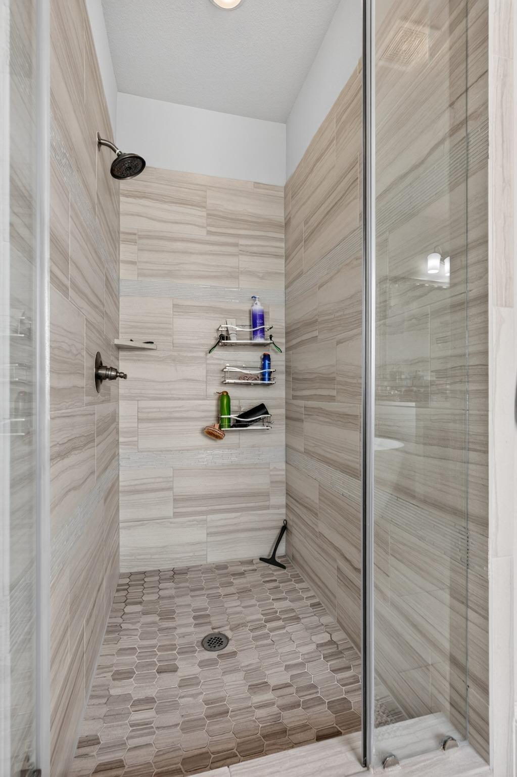 402 San Donato Dr, Austin, TX 78738