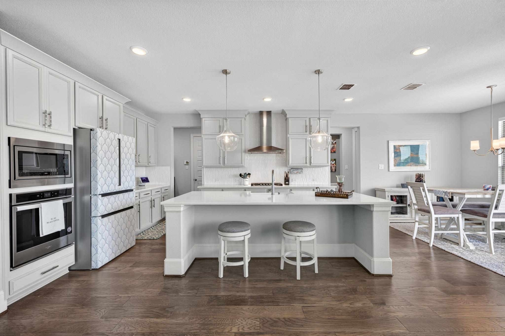 402 San Donato Dr, Austin, TX 78738