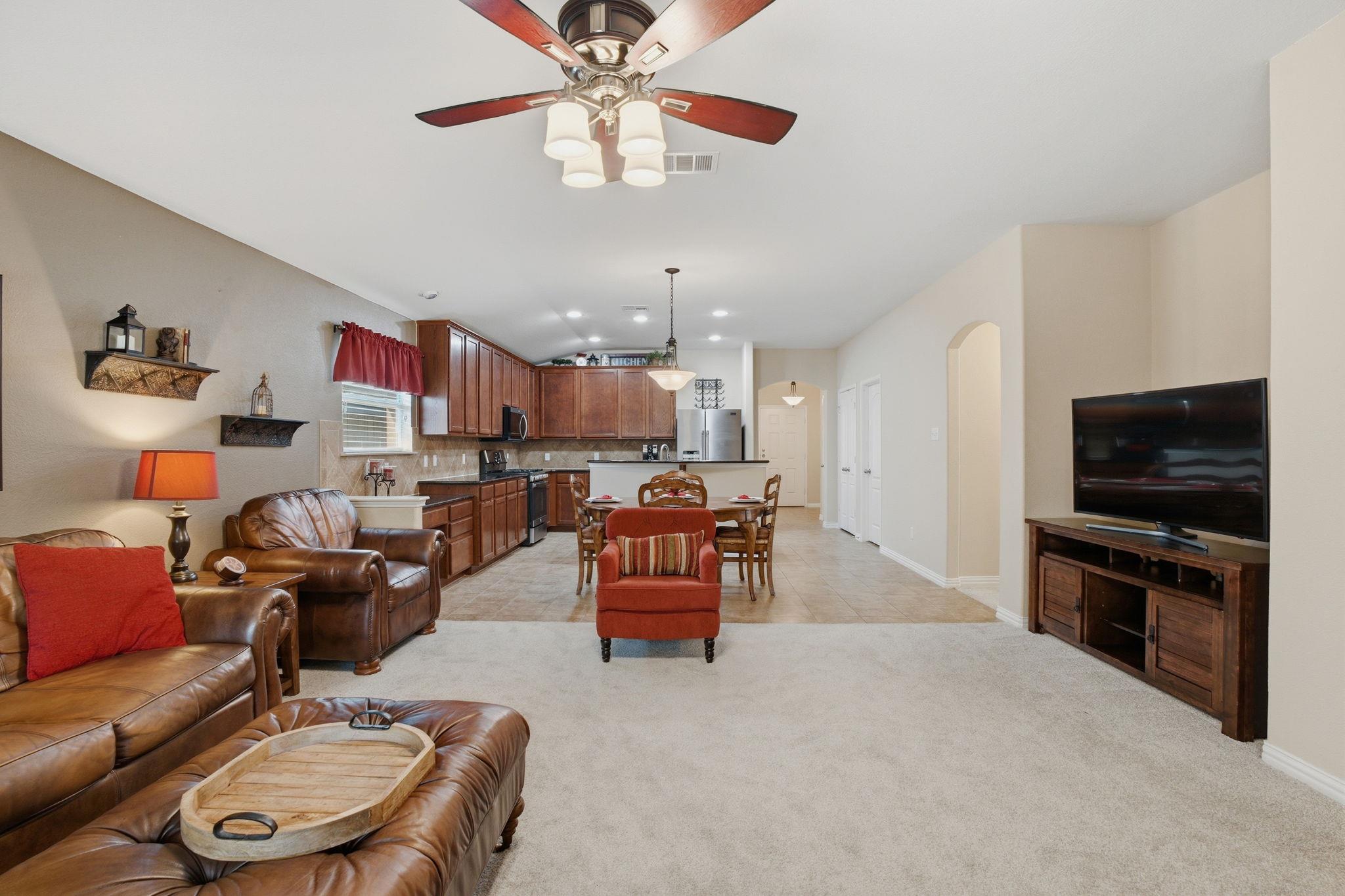 2024 Pecan Valley Dr, Leander, TX 78641