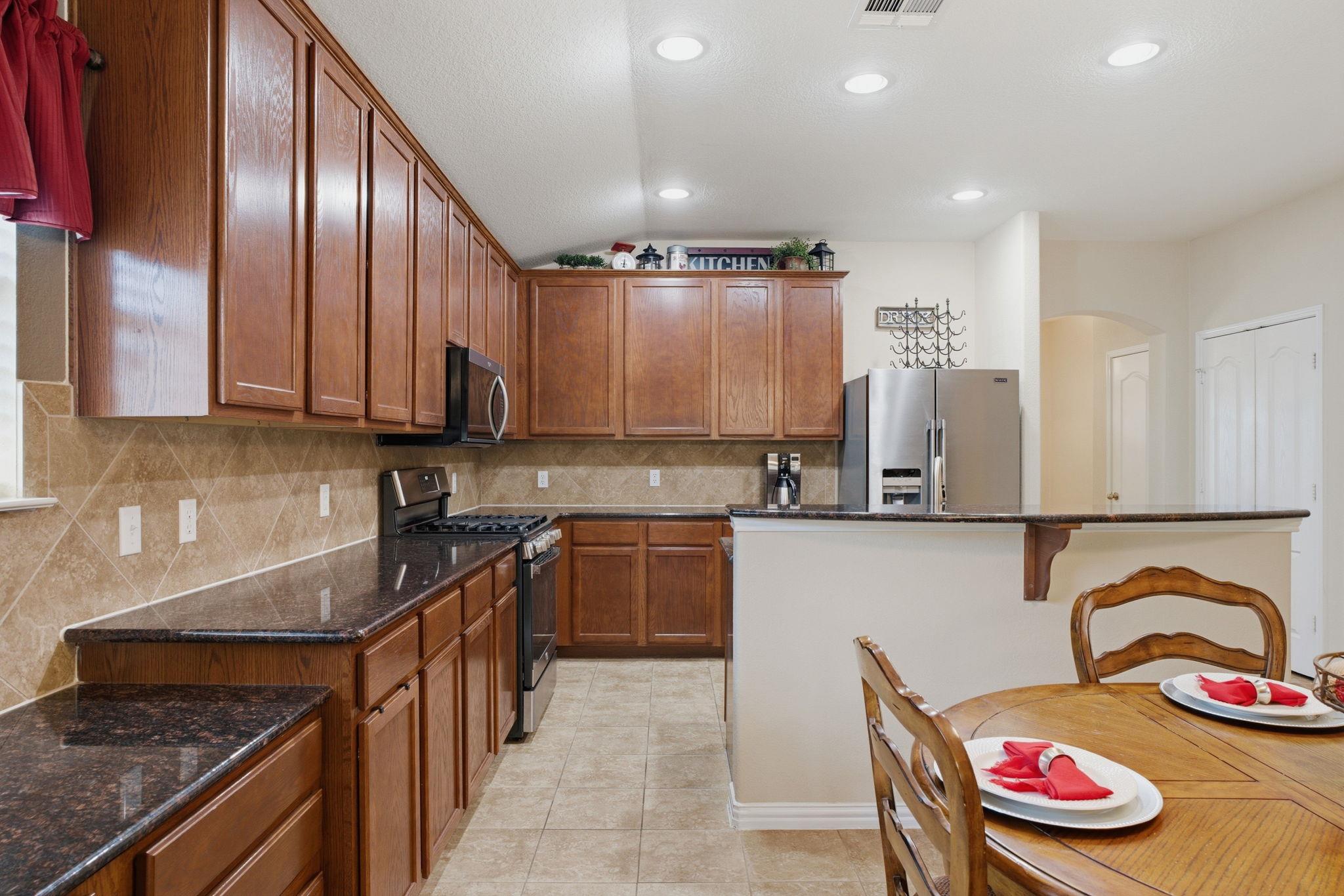 2024 Pecan Valley Dr, Leander, TX 78641