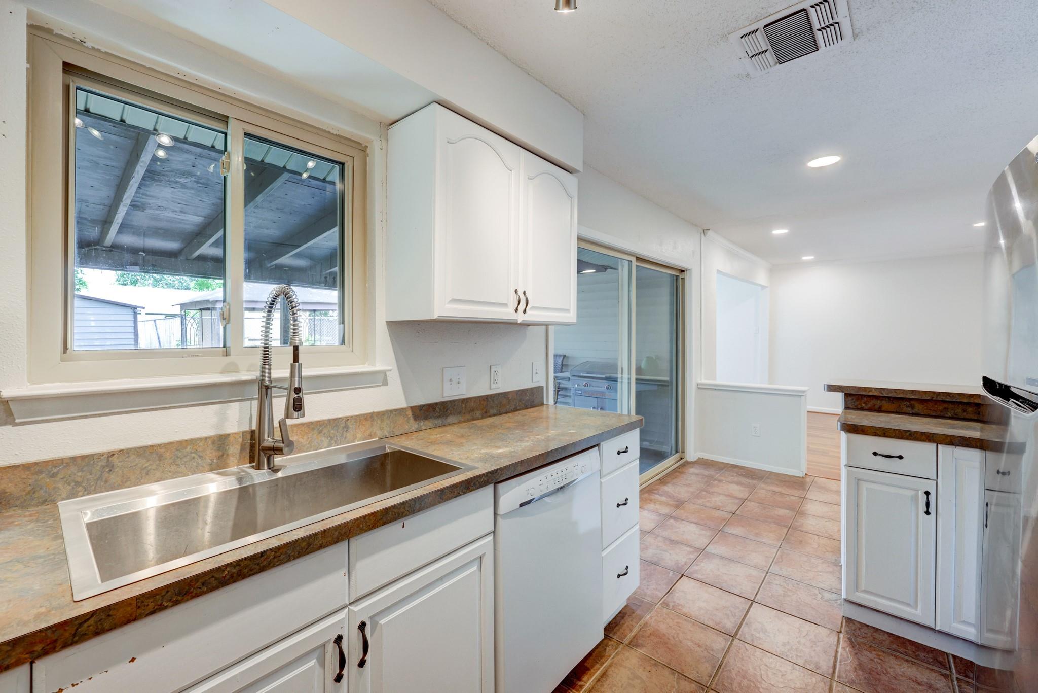 7120 Carwill Dr, Austin, TX 78724