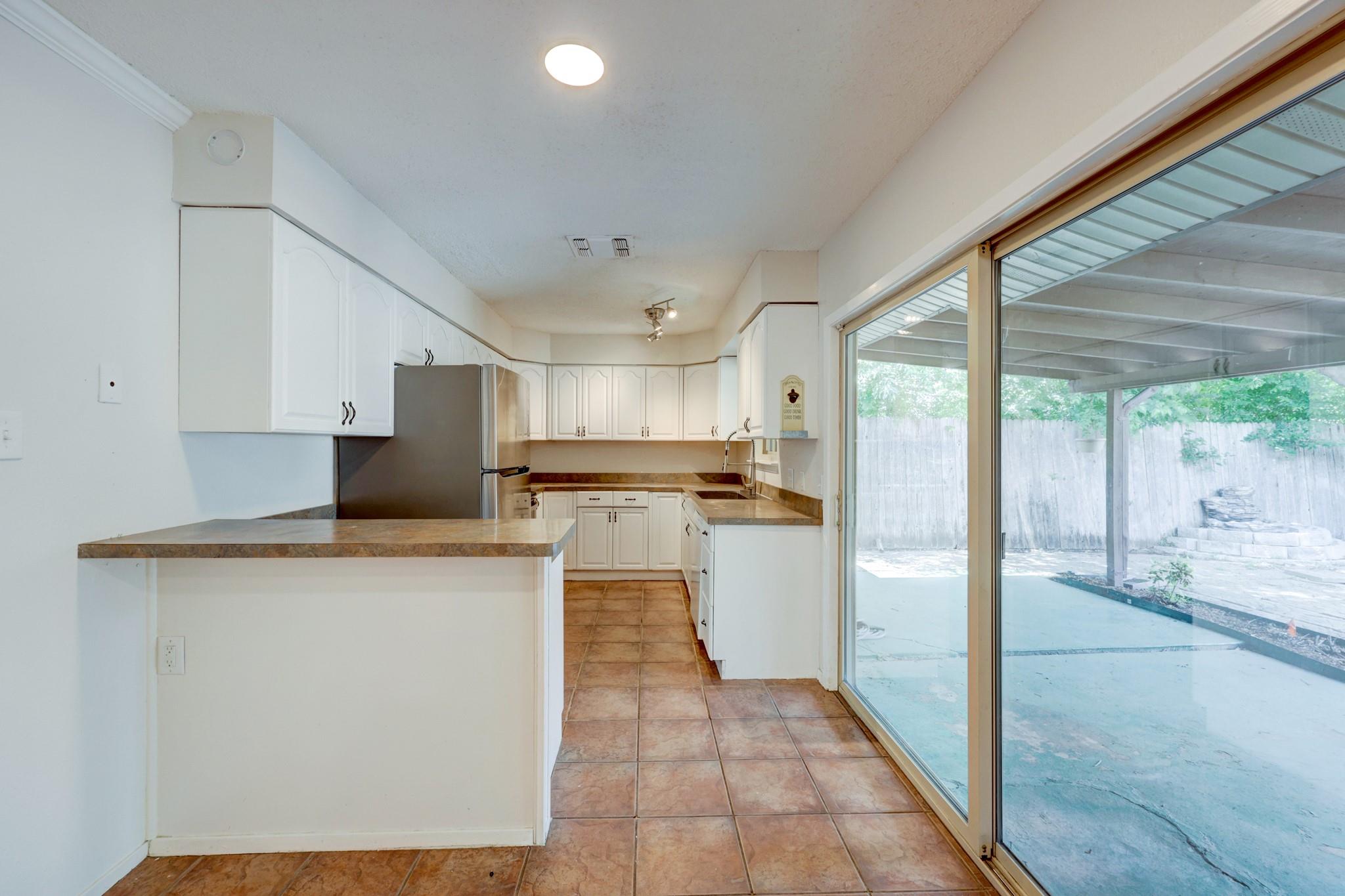 7120 Carwill Dr, Austin, TX 78724