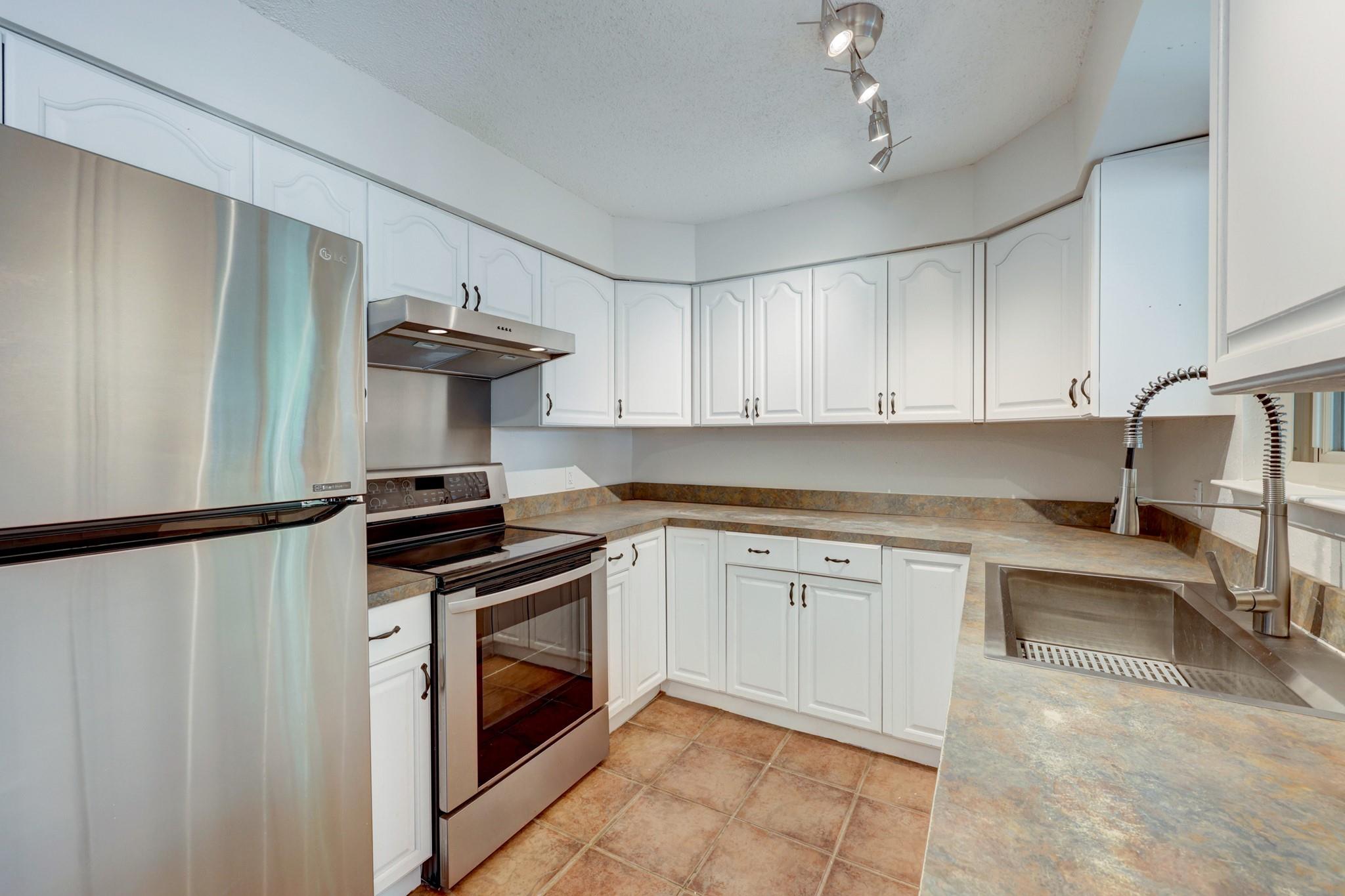 7120 Carwill Dr, Austin, TX 78724