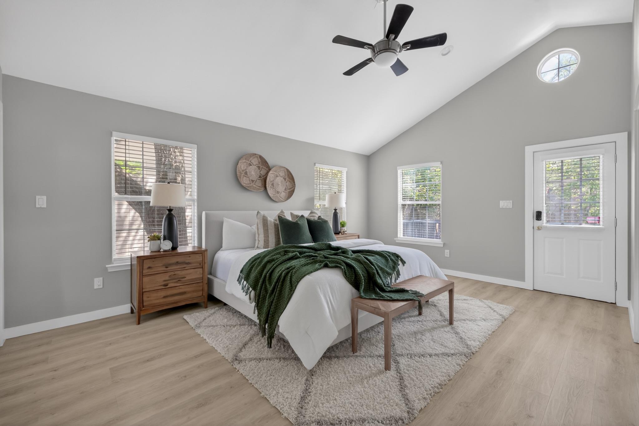 411 W Live Oak St, Austin, TX 78704