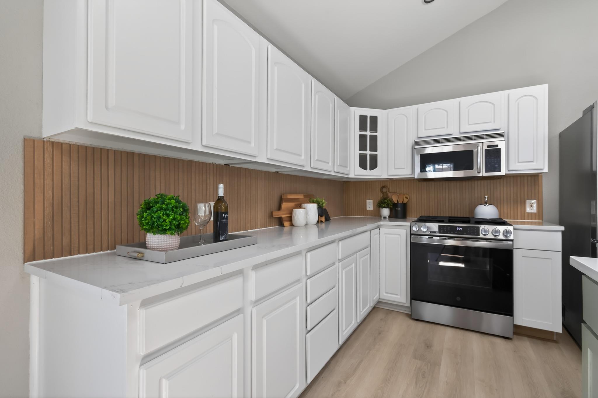 411 W Live Oak St, Austin, TX 78704