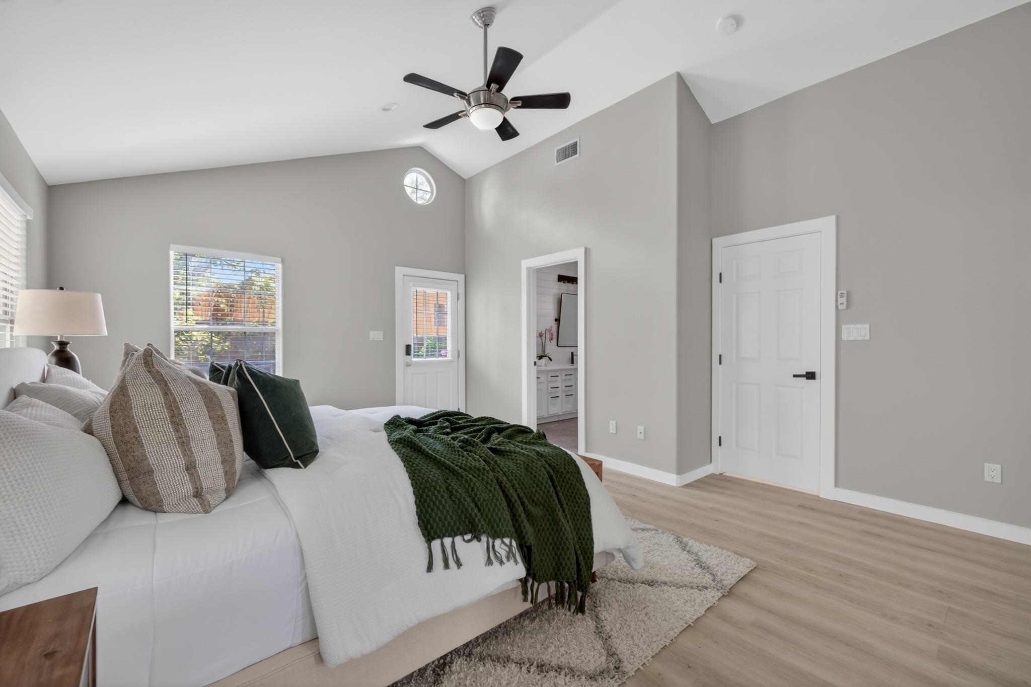 411 W Live Oak St, Austin, TX 78704