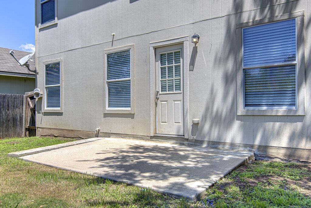 236 Black Forest Rd, Buda, TX 78610