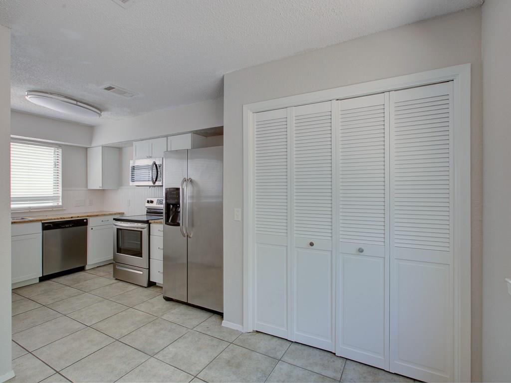 8402 TALLWOOD Dr # A, Austin, TX 78759