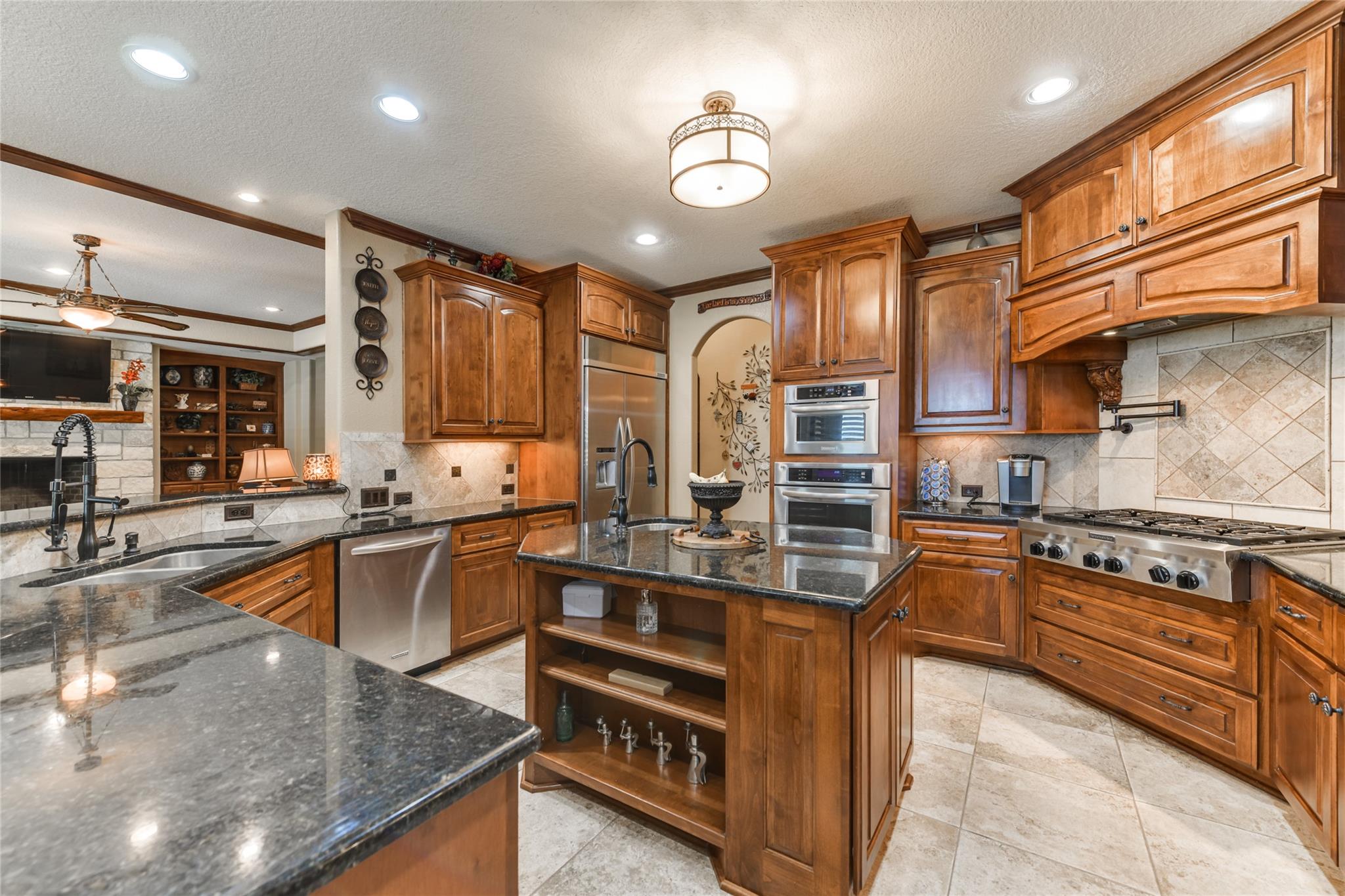 8271 Fm 529 Rd, Bellville, TX 77418