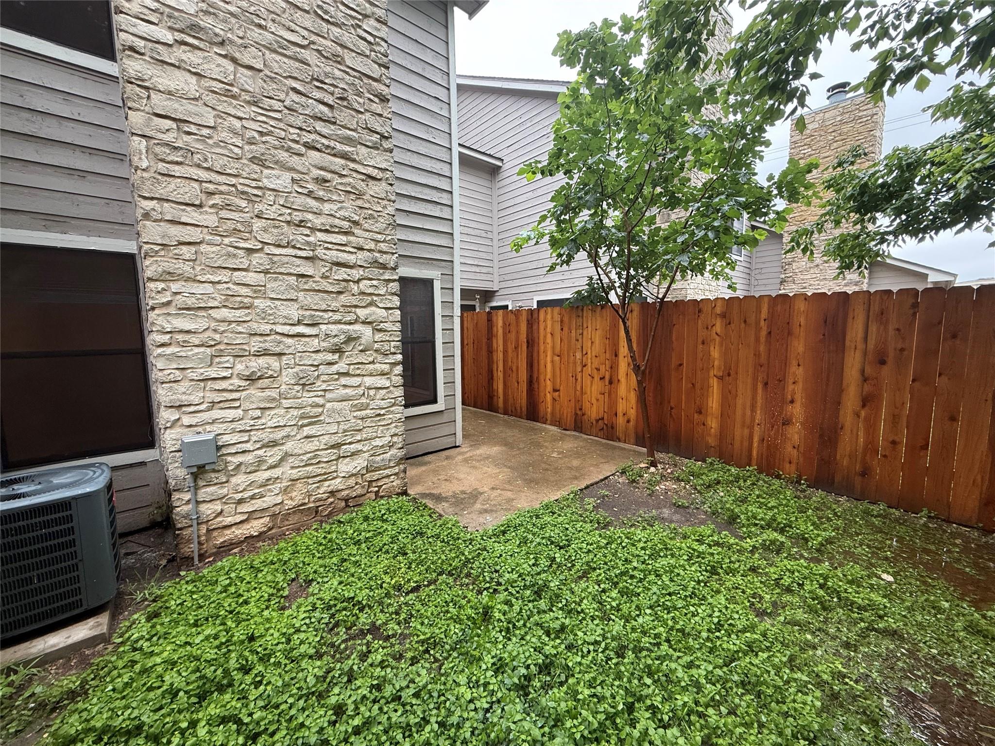 8905 Schick Rd # B, Austin, TX 78729