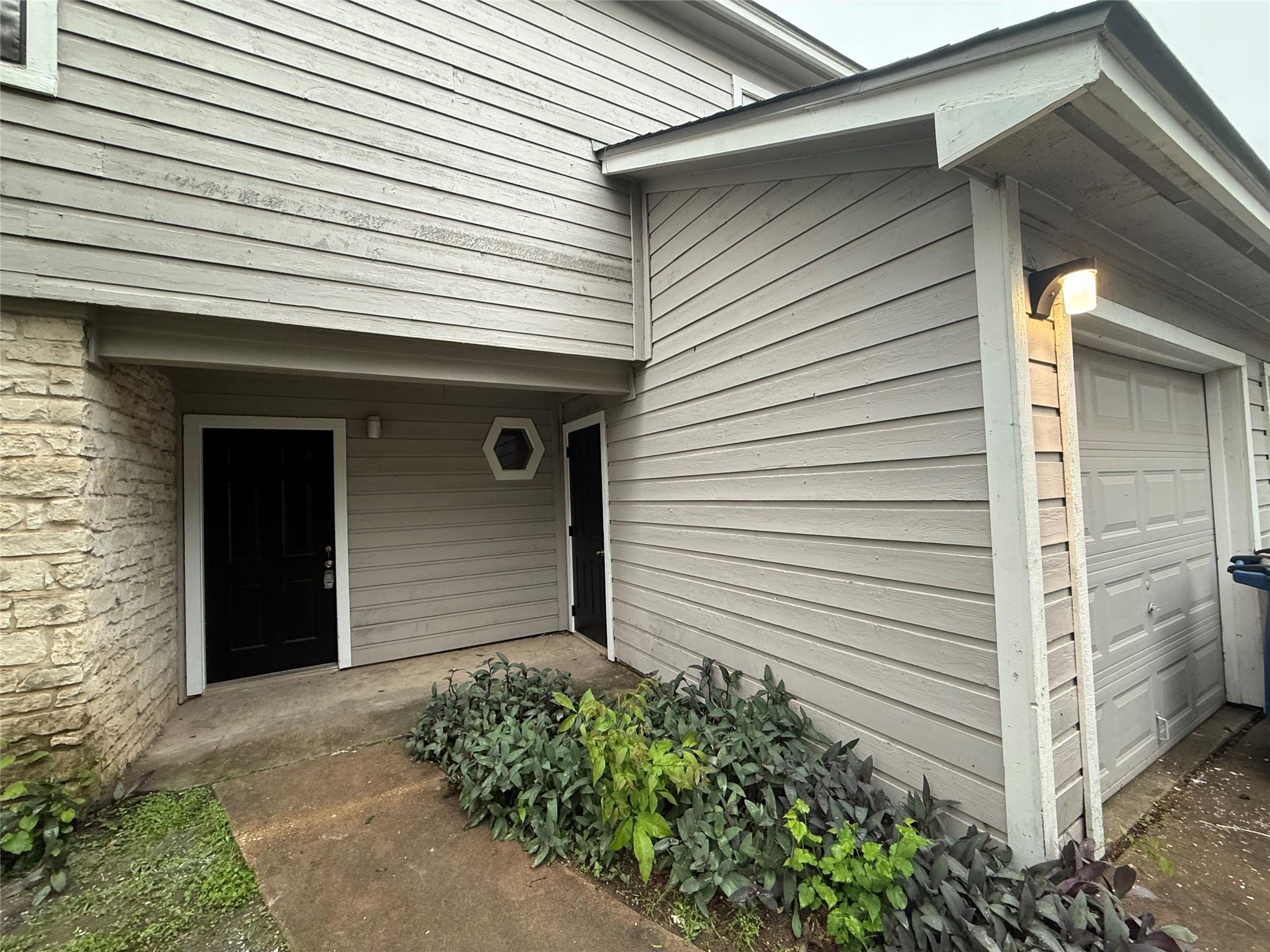 8905 Schick Rd # B, Austin, TX 78729