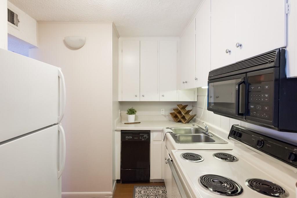 3212 Red River St # 204, Austin, TX 78705