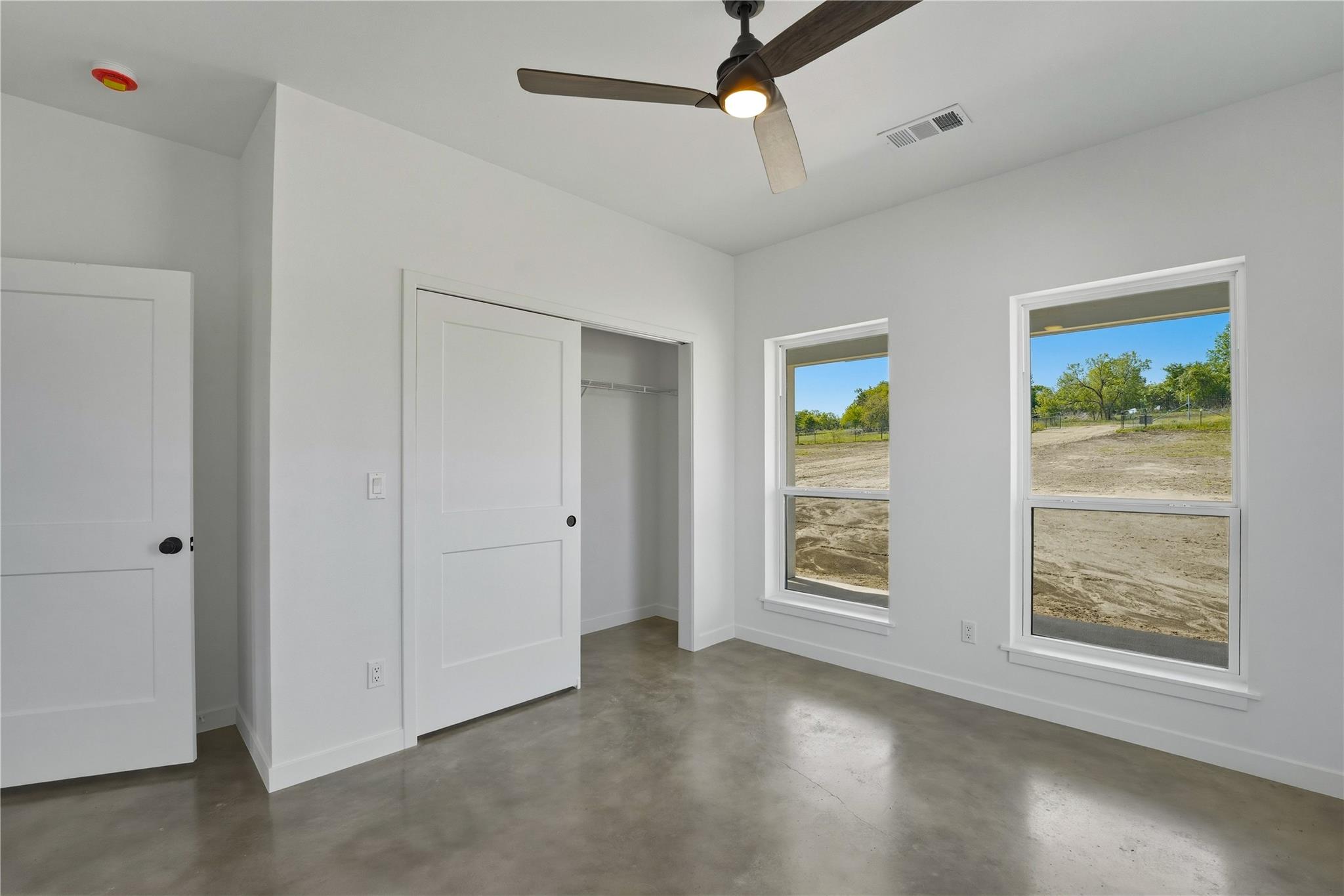 9391 Hajovsky Rd, La Grange, TX 78945
