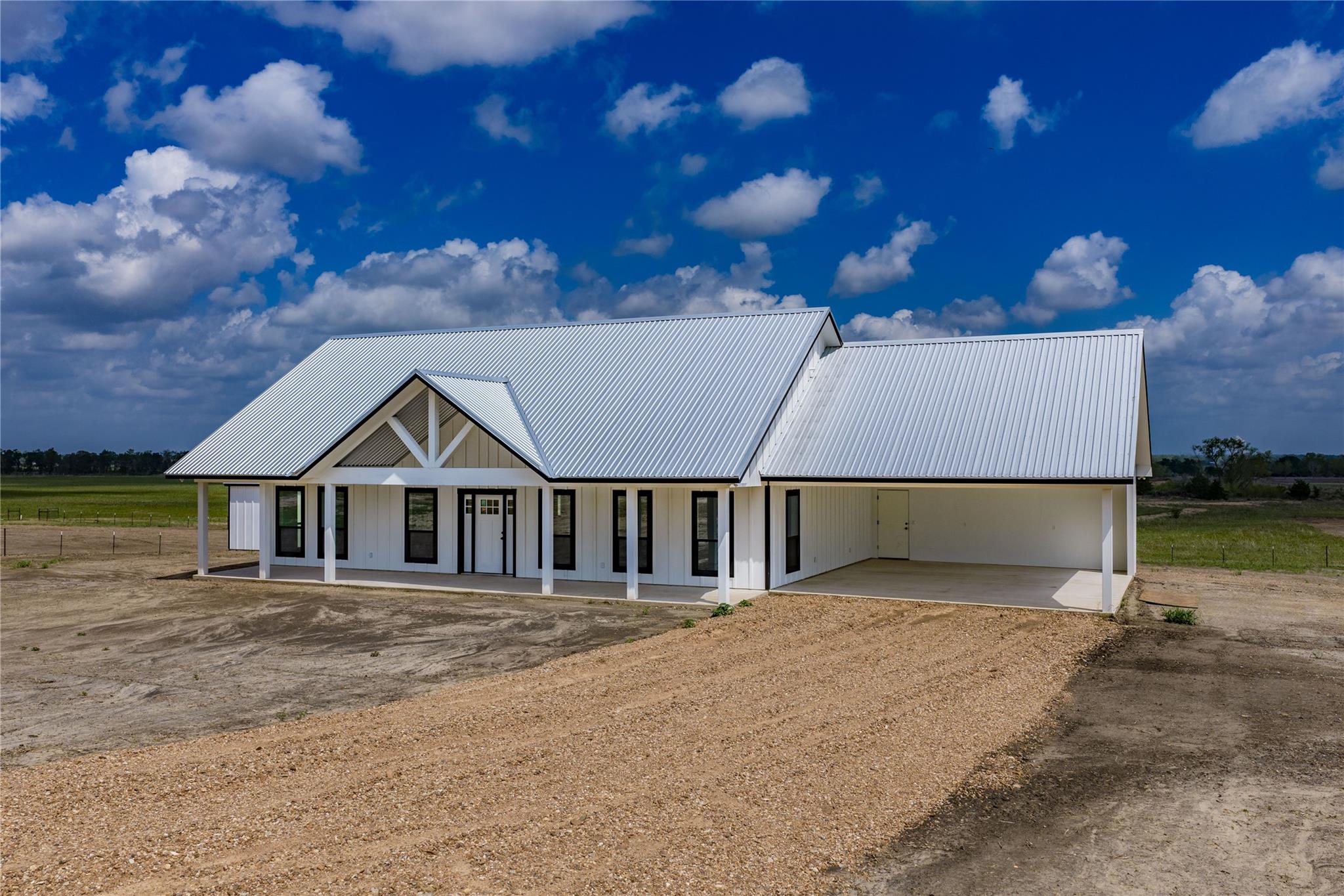 9391 Hajovsky Rd, La Grange, TX 78945