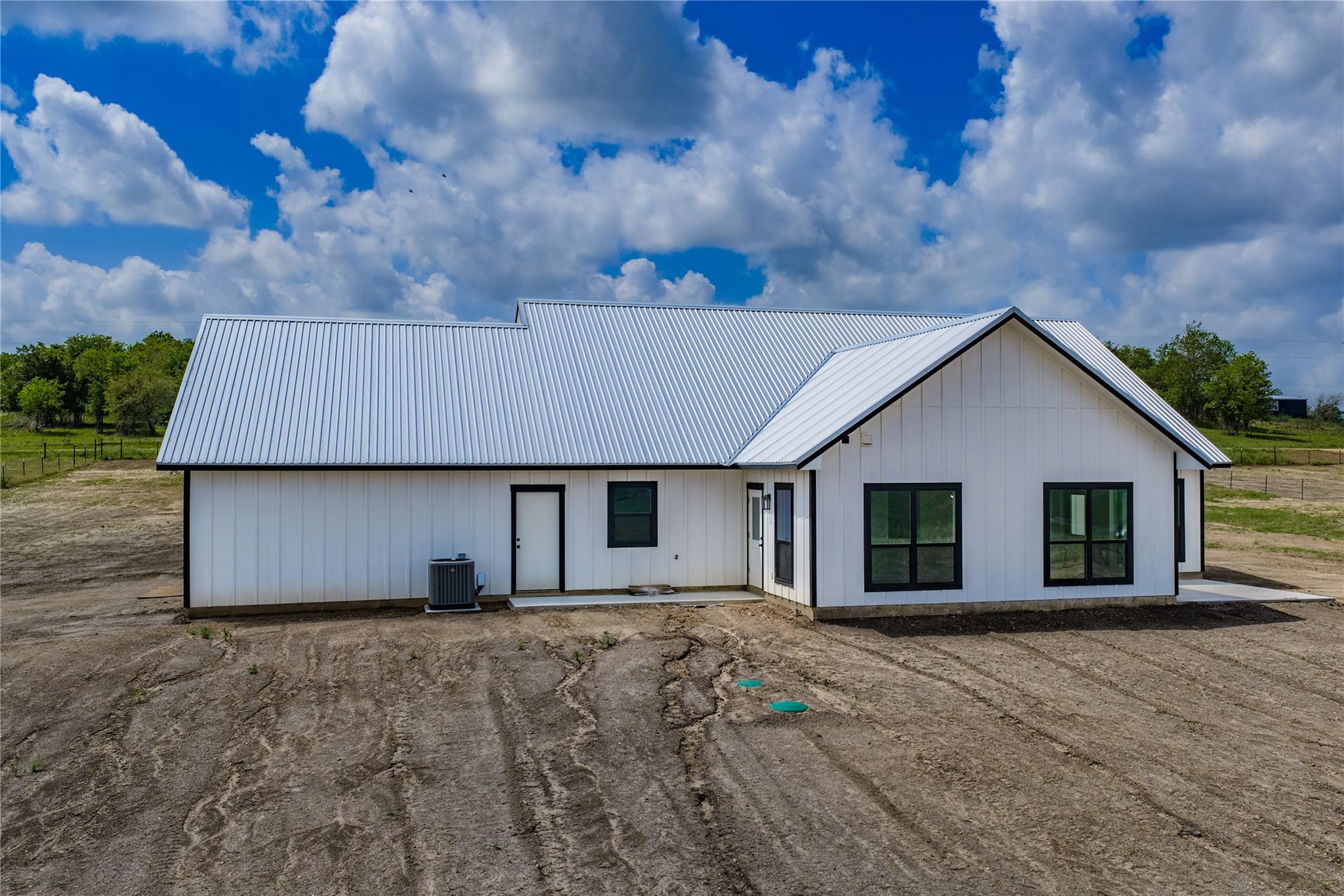 9391 Hajovsky Rd, La Grange, TX 78945