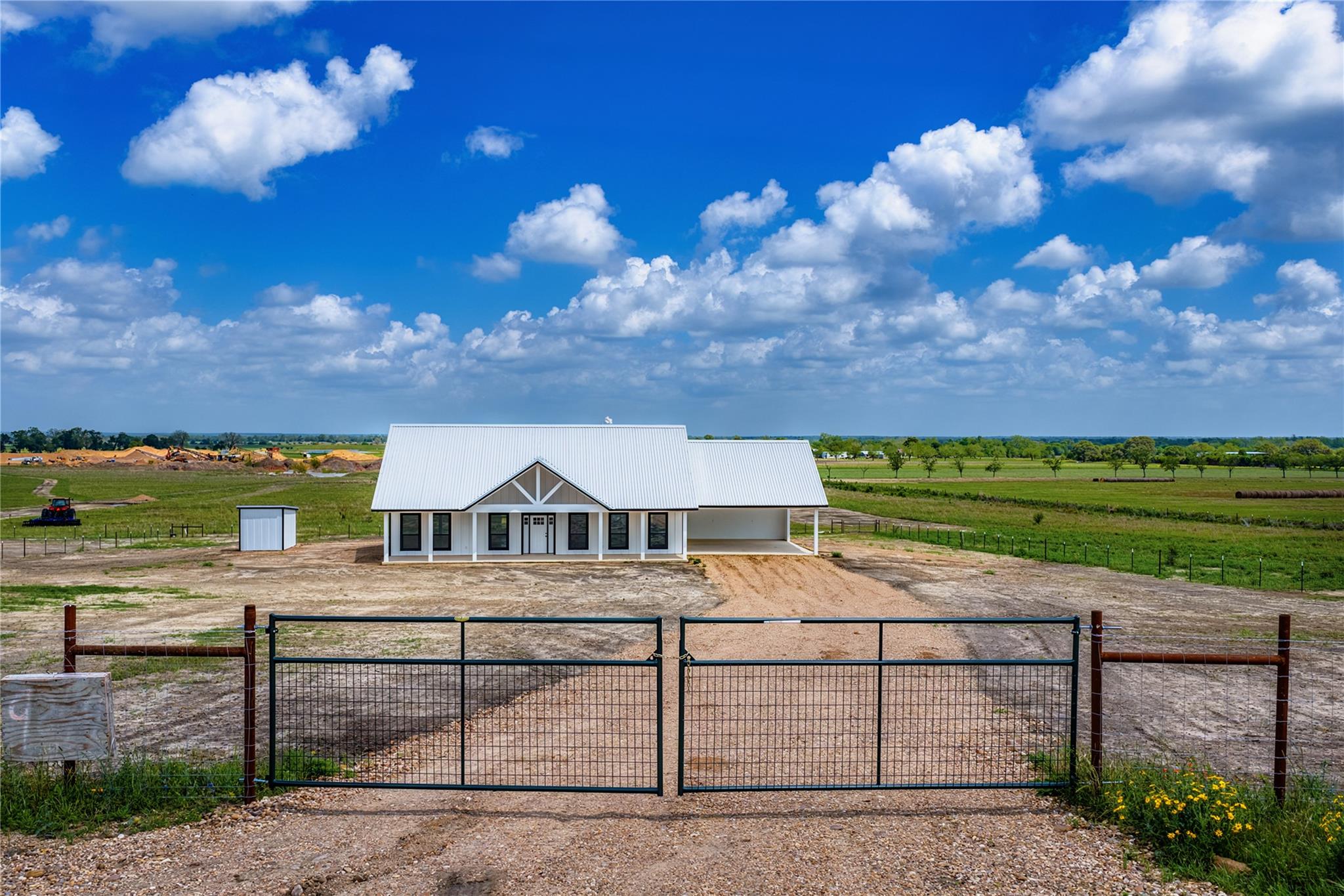 9391 Hajovsky Rd, La Grange, TX 78945