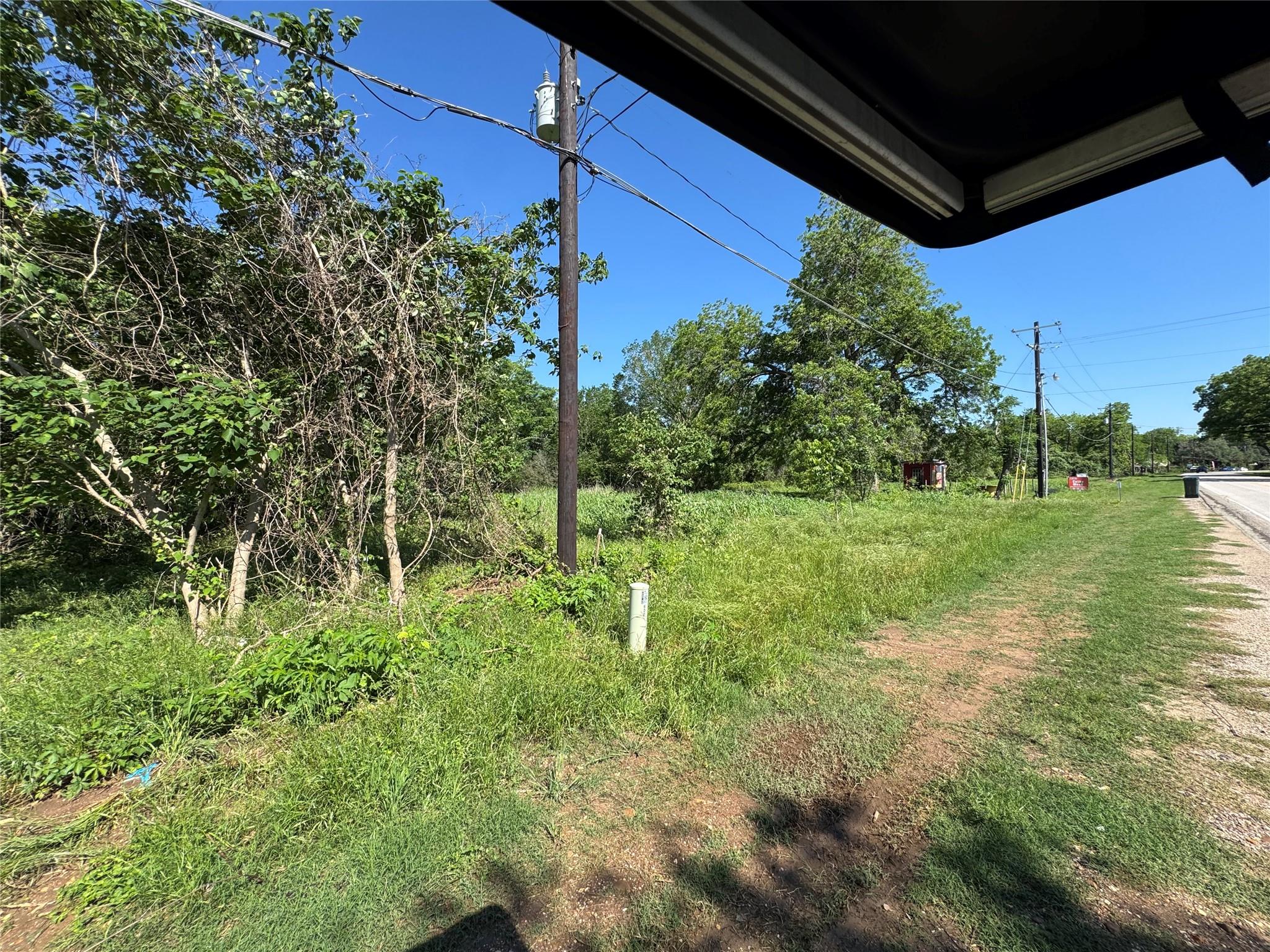 600 Gazley St, Smithville, TX 78957