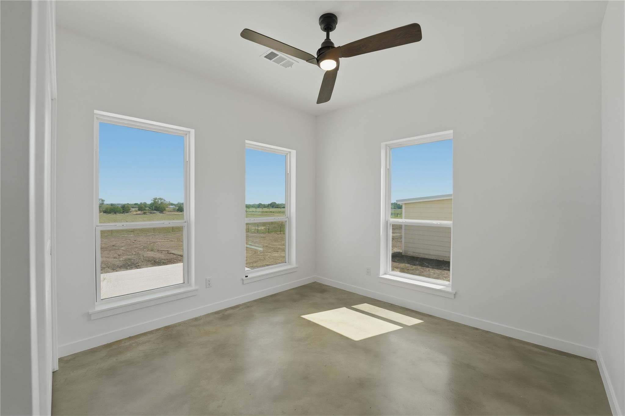 9345 Hajovsky Rd, La Grange, TX 78945