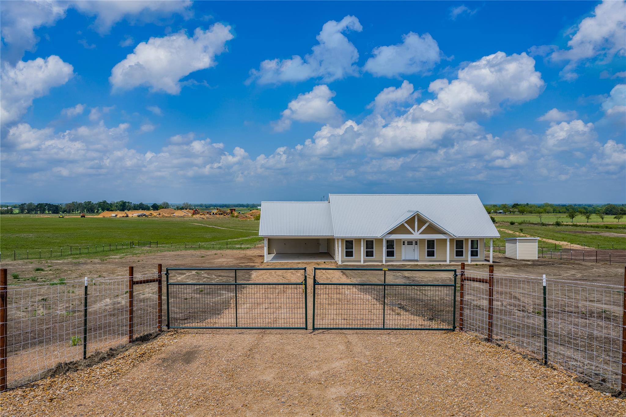 9345 Hajovsky Rd, La Grange, TX 78945