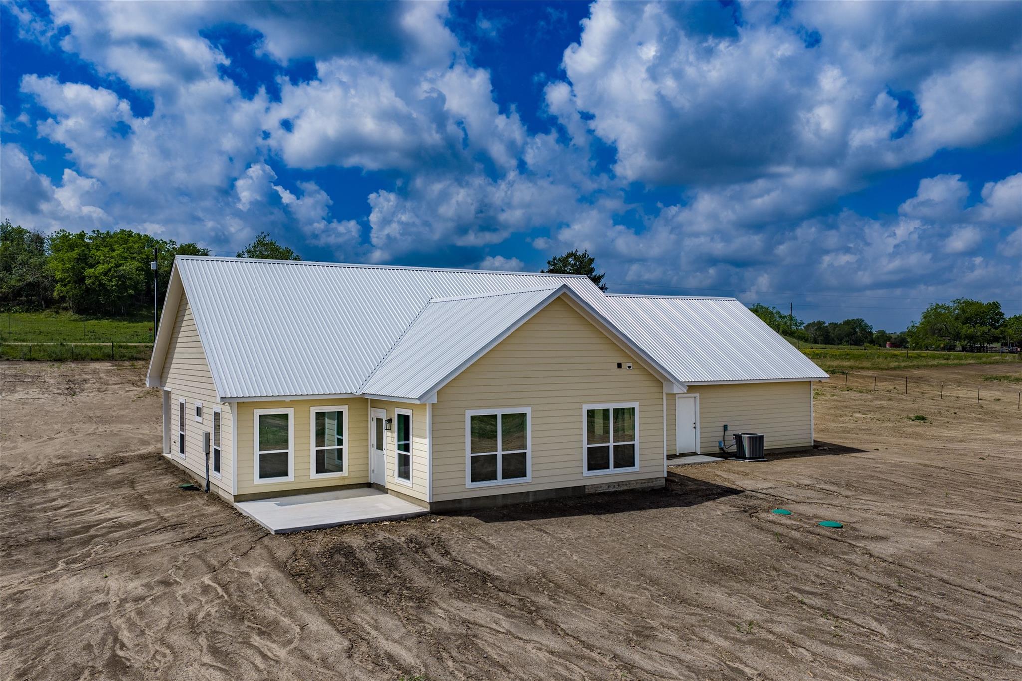 9345 Hajovsky Rd, La Grange, TX 78945