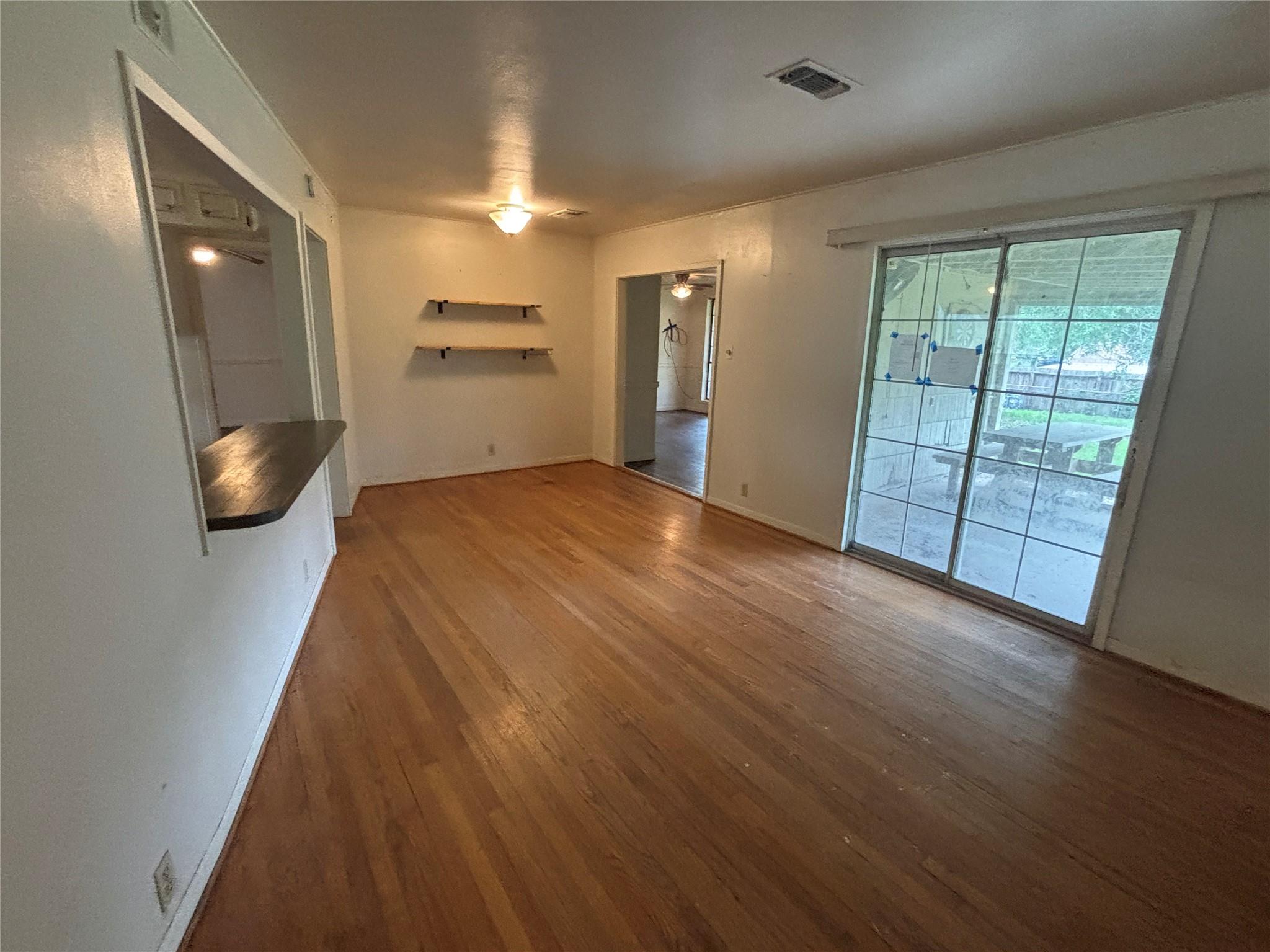 2408 Post Oak Rd, Rockdale, TX 76567