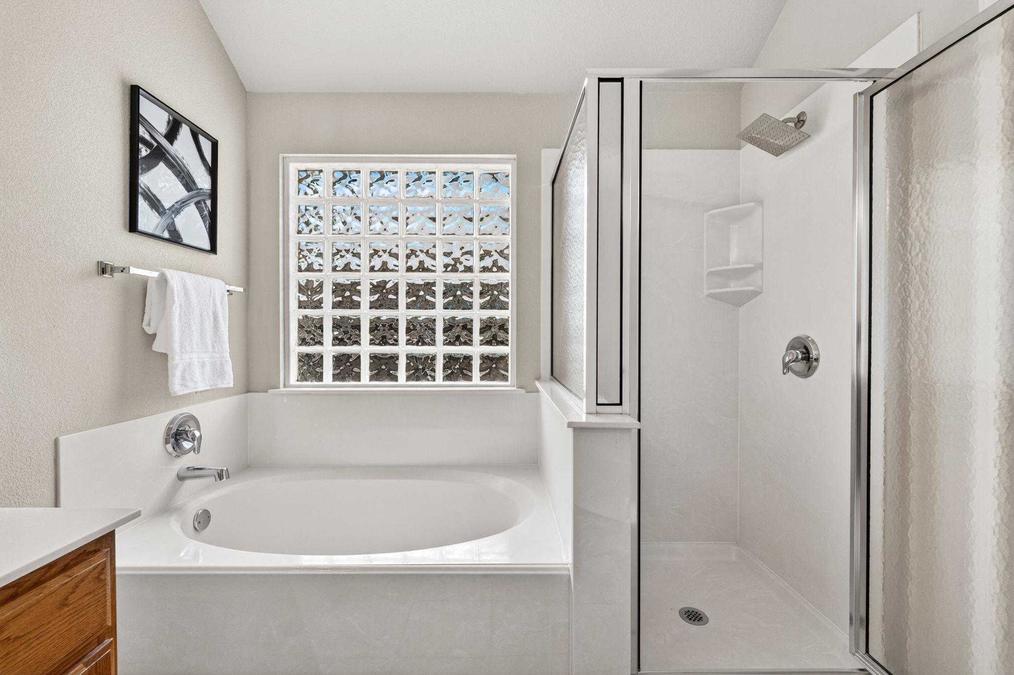 10520 Channel Island Dr, Austin, TX 78747