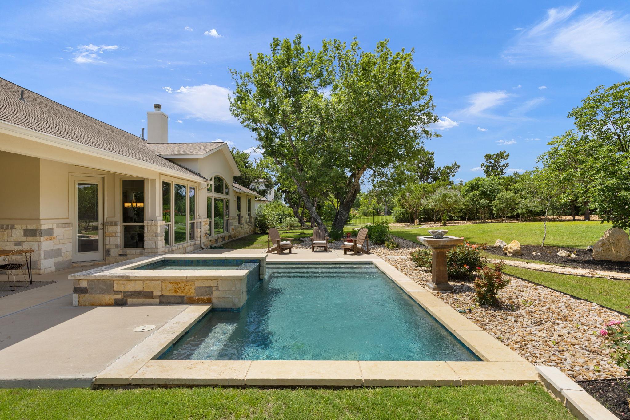 2120 High Lonesome Dr, Leander, TX 78641