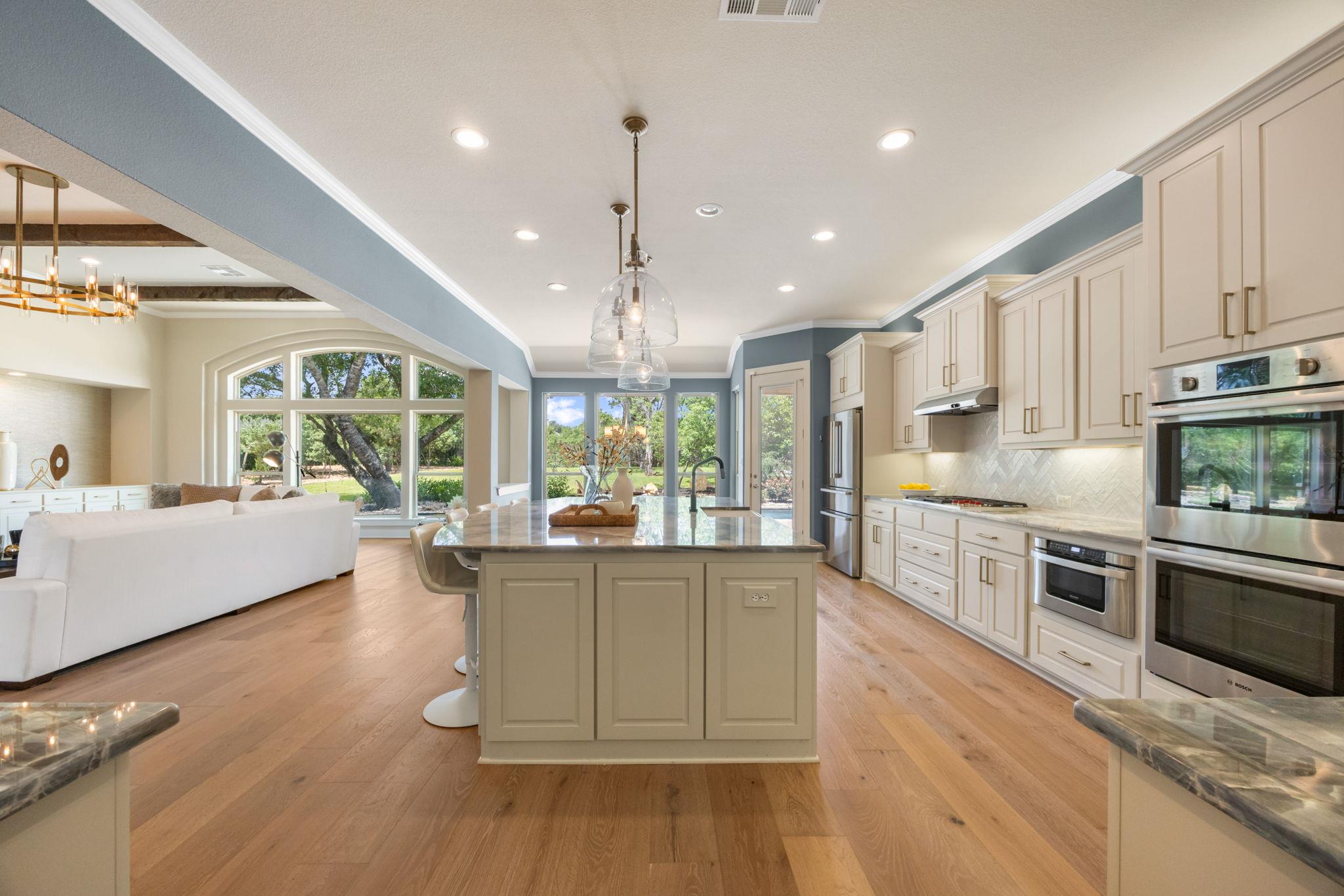 2120 High Lonesome Dr, Leander, TX 78641