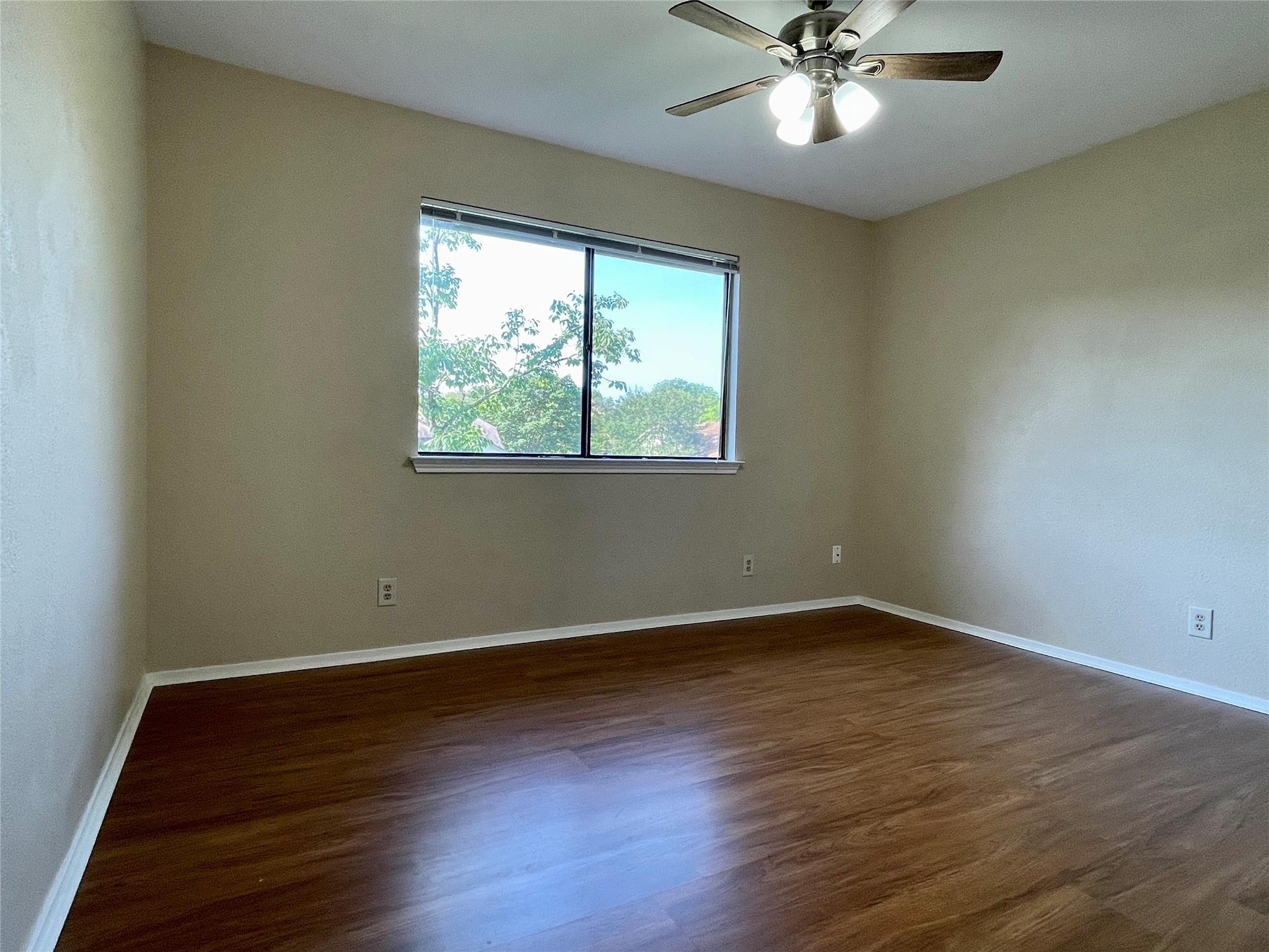 8905 Bridgewood Trl, Austin, TX 78729