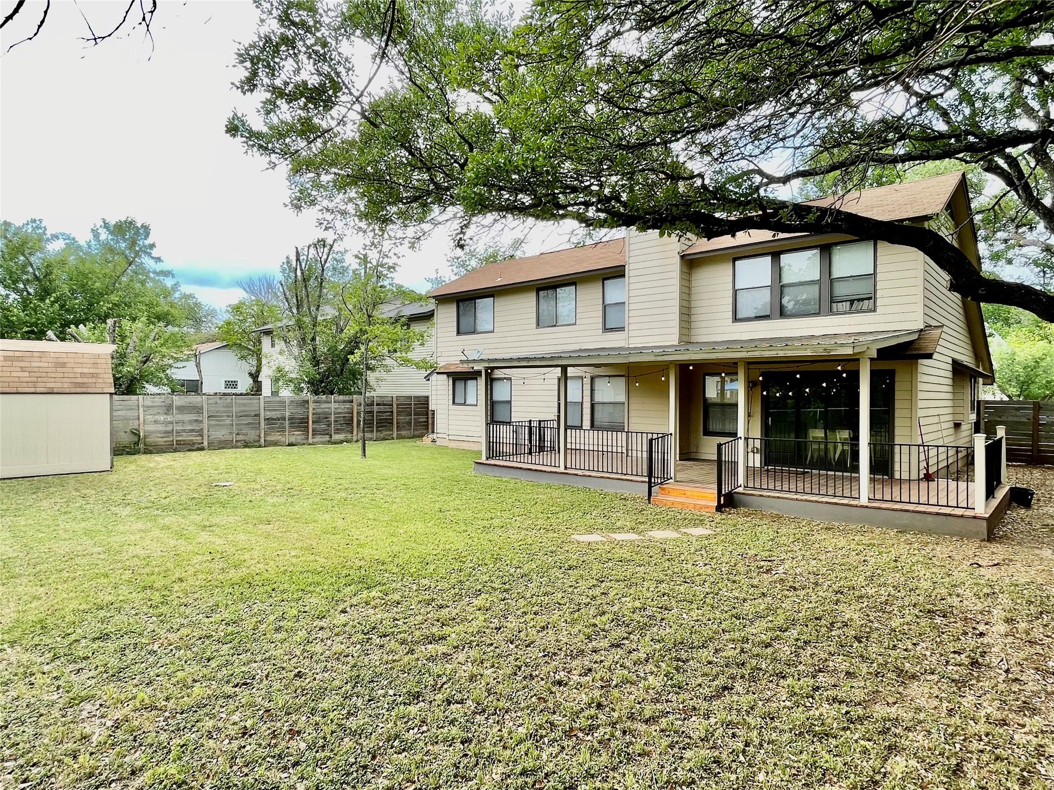 8905 Bridgewood Trl, Austin, TX 78729
