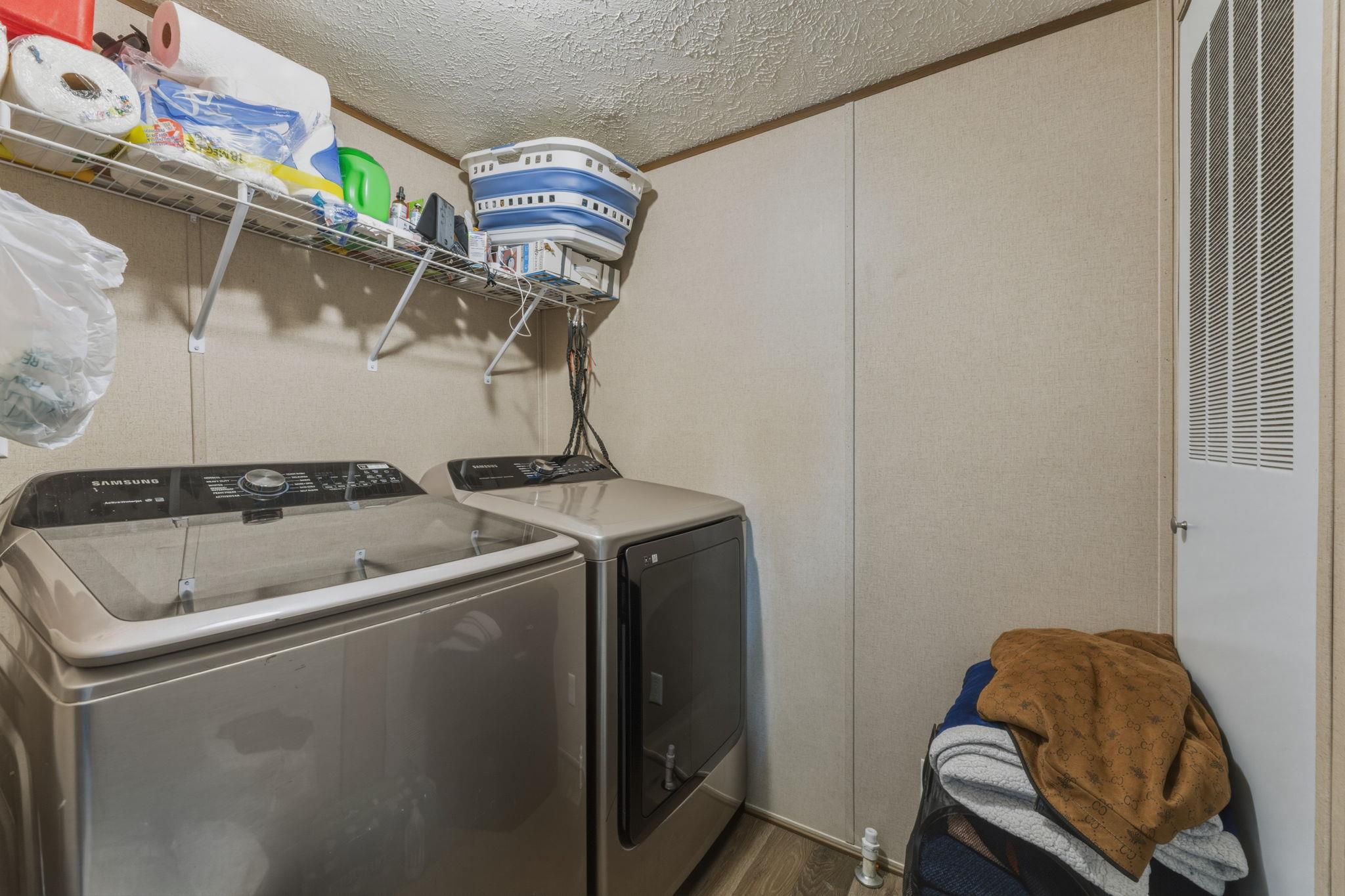 305 Blue Quail St, Dale, TX 78616