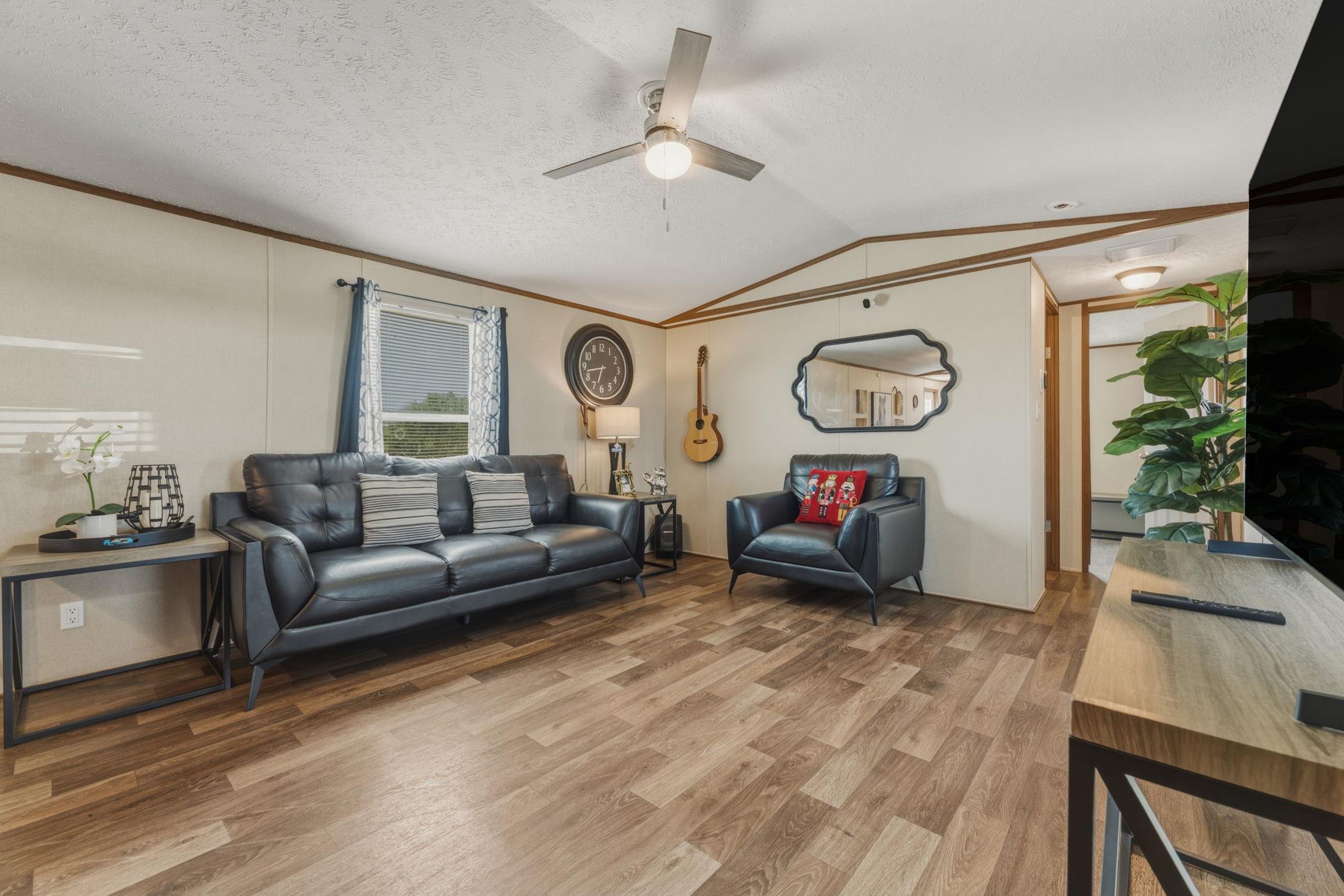 305 Blue Quail St, Dale, TX 78616