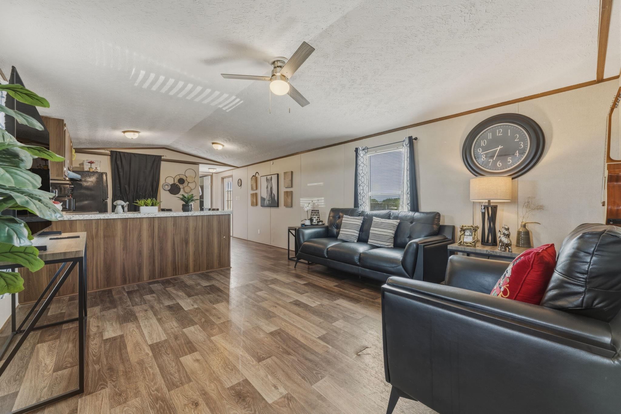 305 Blue Quail St, Dale, TX 78616